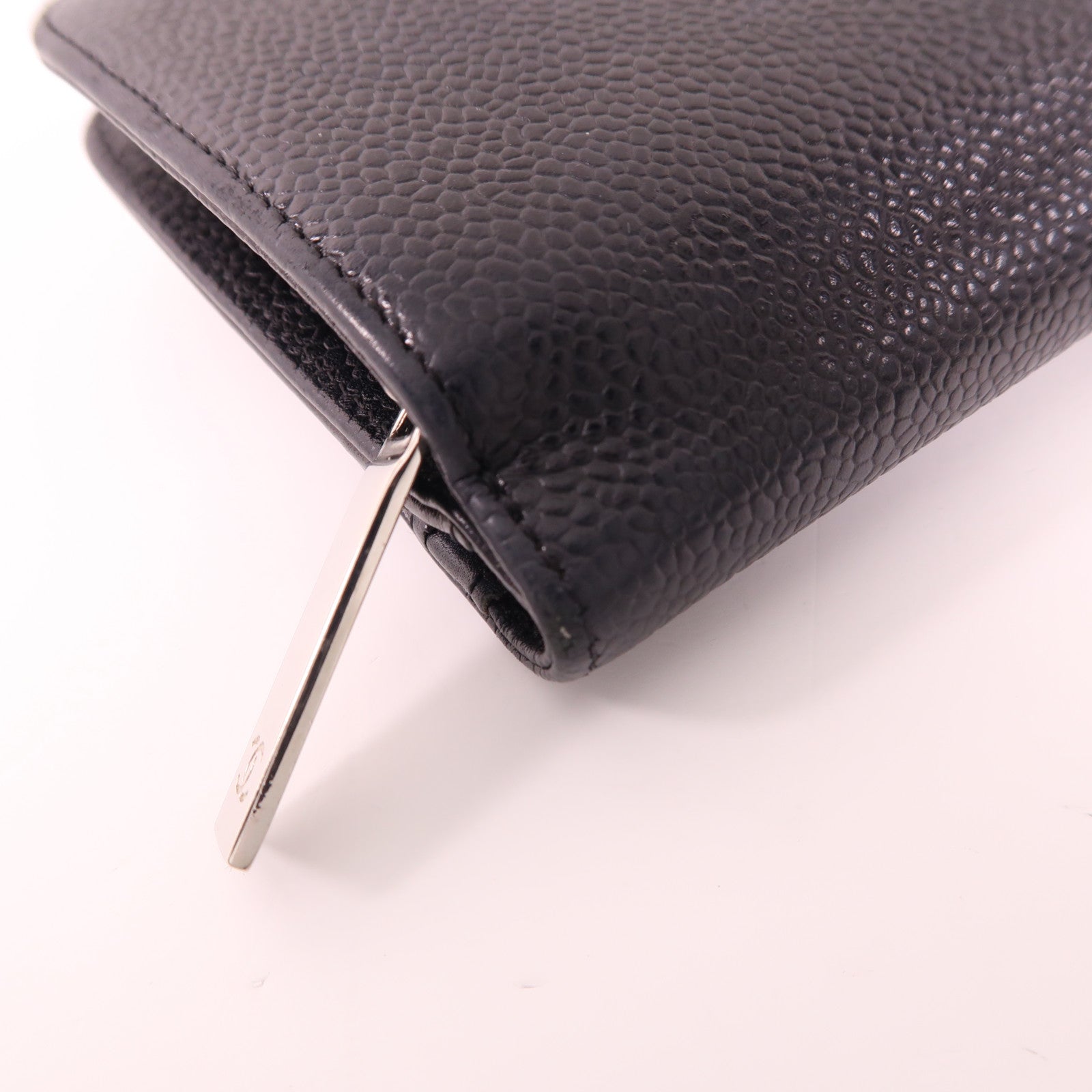 CHANEL 牛皮皮革Bifold Wallet銀扣錢包