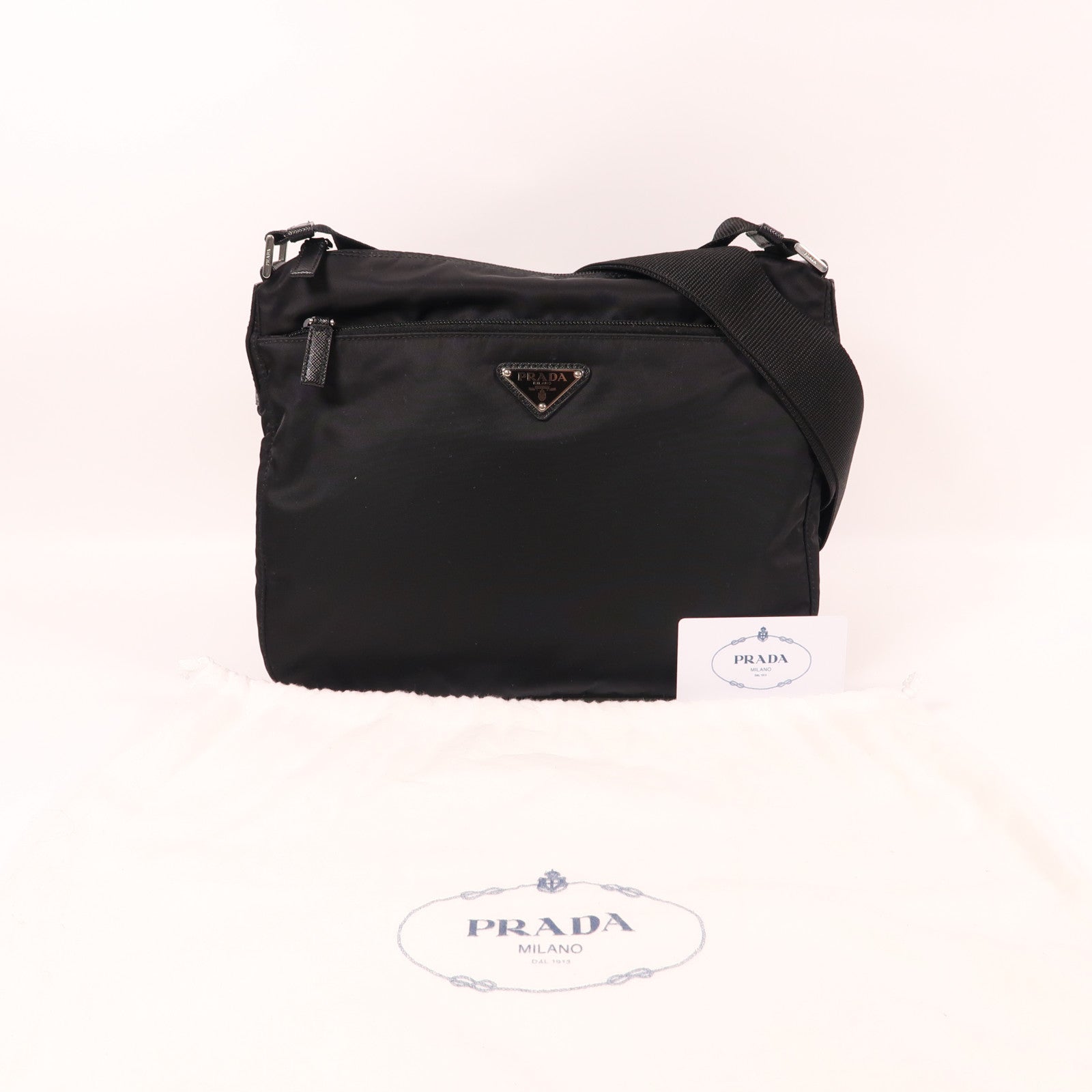 PRADA 尼龍Shoulder Bag銀扣肩背袋黑色