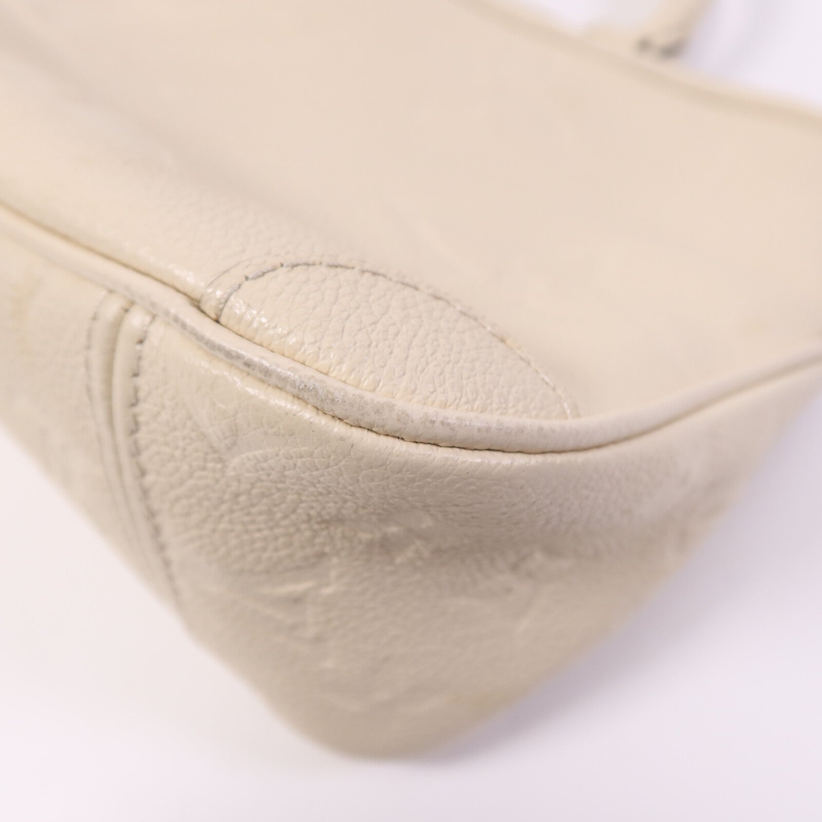 LOUIS VUITTON 【激減優惠】Monogram Empreinte Trianon PM金扣手挽肩背兩用袋