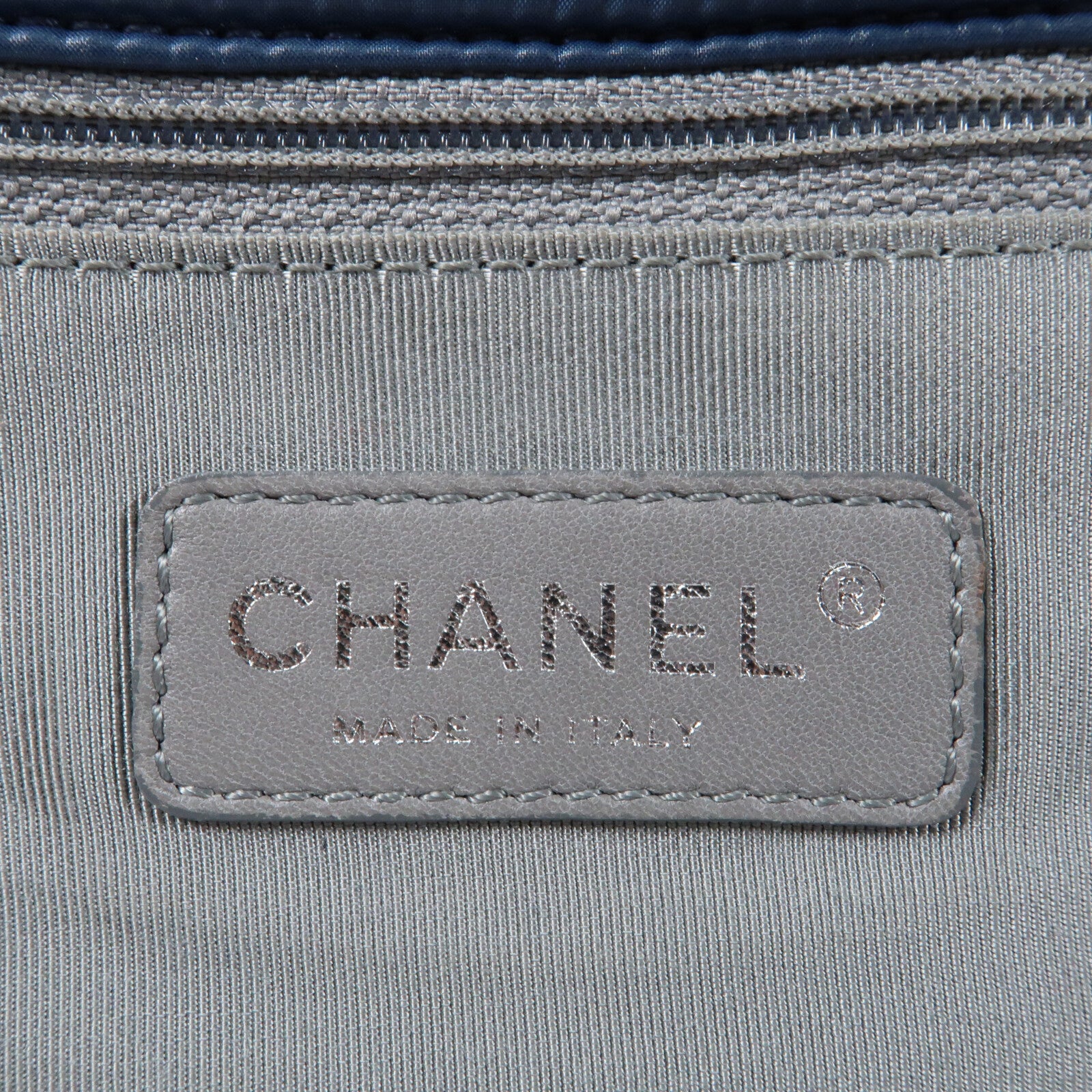 CHANEL 尼龍Chain Shoulder銀扣鏈帶肩背袋