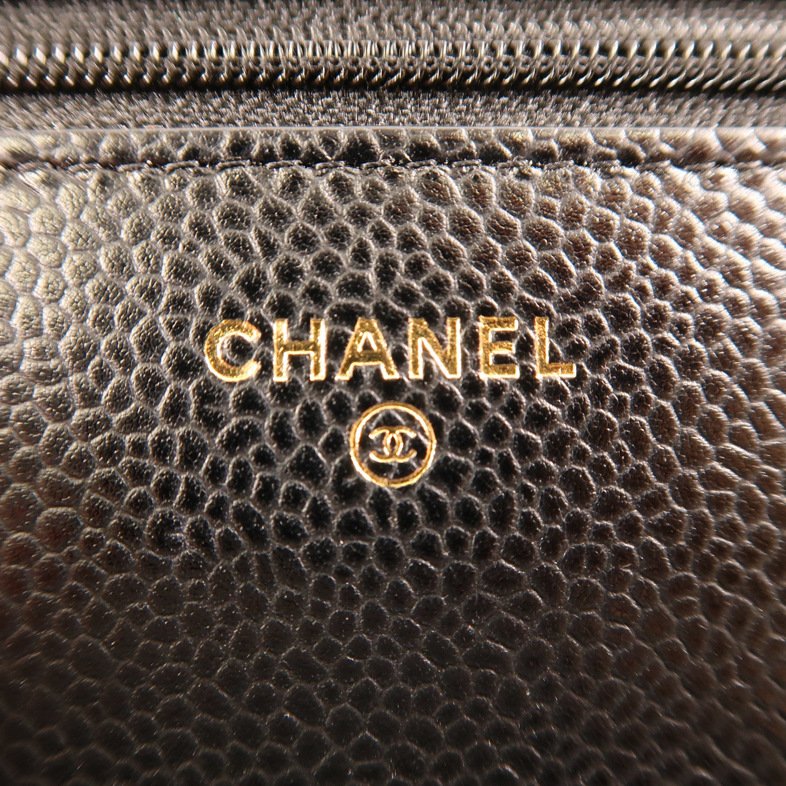 CHANEL 牛皮皮革WOC Wallet On Chain金扣鏈帶肩背袋