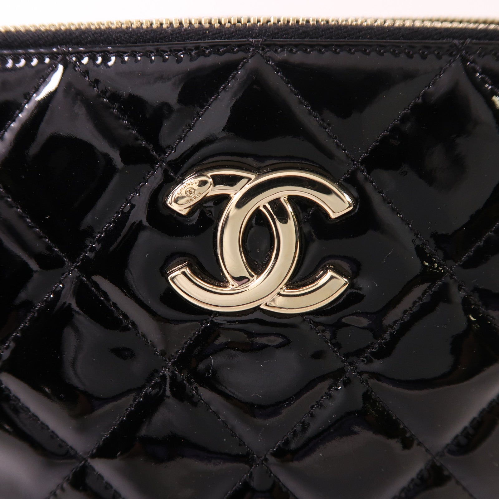 CHANEL 漆皮皮革Chain Shoulder Bag金扣鏈帶肩背袋