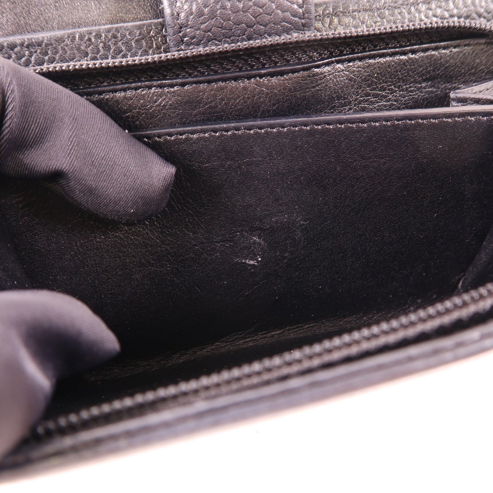 CHANEL 牛皮皮革Bifold Wallet銀扣錢包