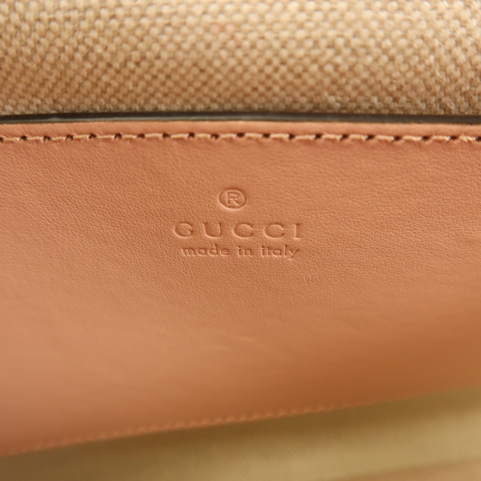 GUCCI 牛皮皮革GG Matelasse Small金扣肩背袋