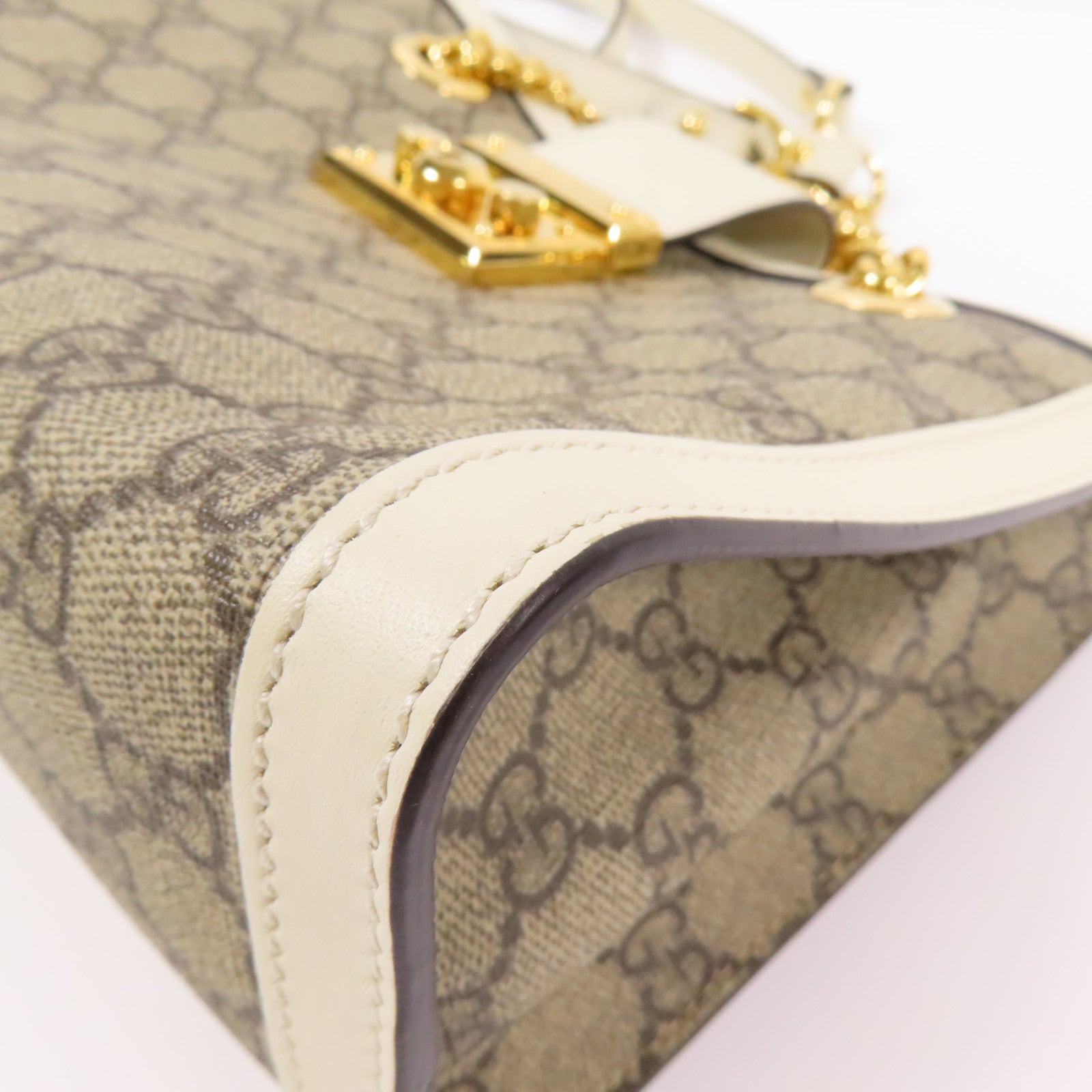 GUCCI 塗層帆布Padlock金扣肩背袋