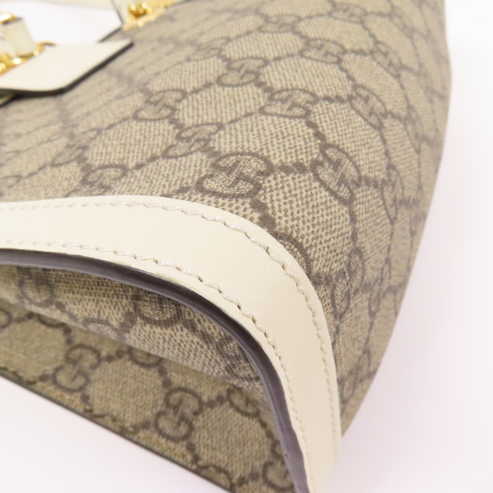 GUCCI 塗層帆布Padlock金扣肩背袋