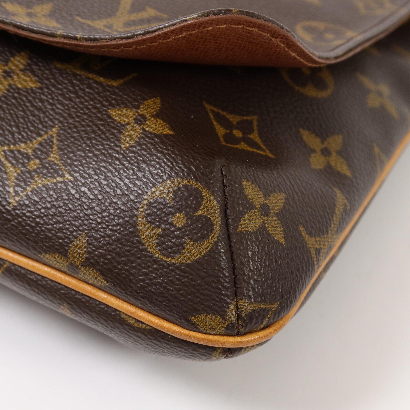 LOUIS VUITTON 【激減優惠】Monogram Musette Salsa金扣肩背袋