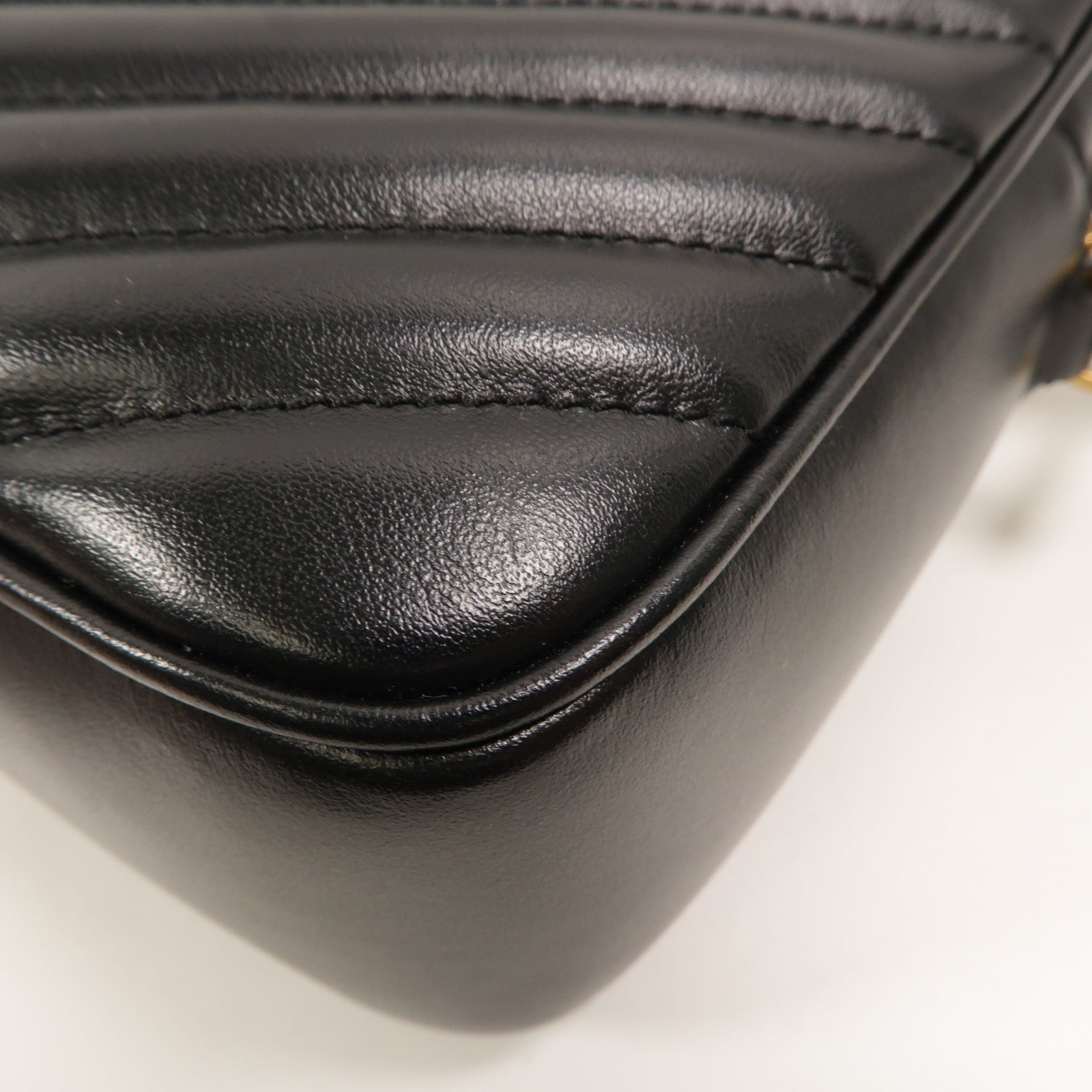 SAINT LAURENT 牛皮皮革Lou Camera Bag肩背袋