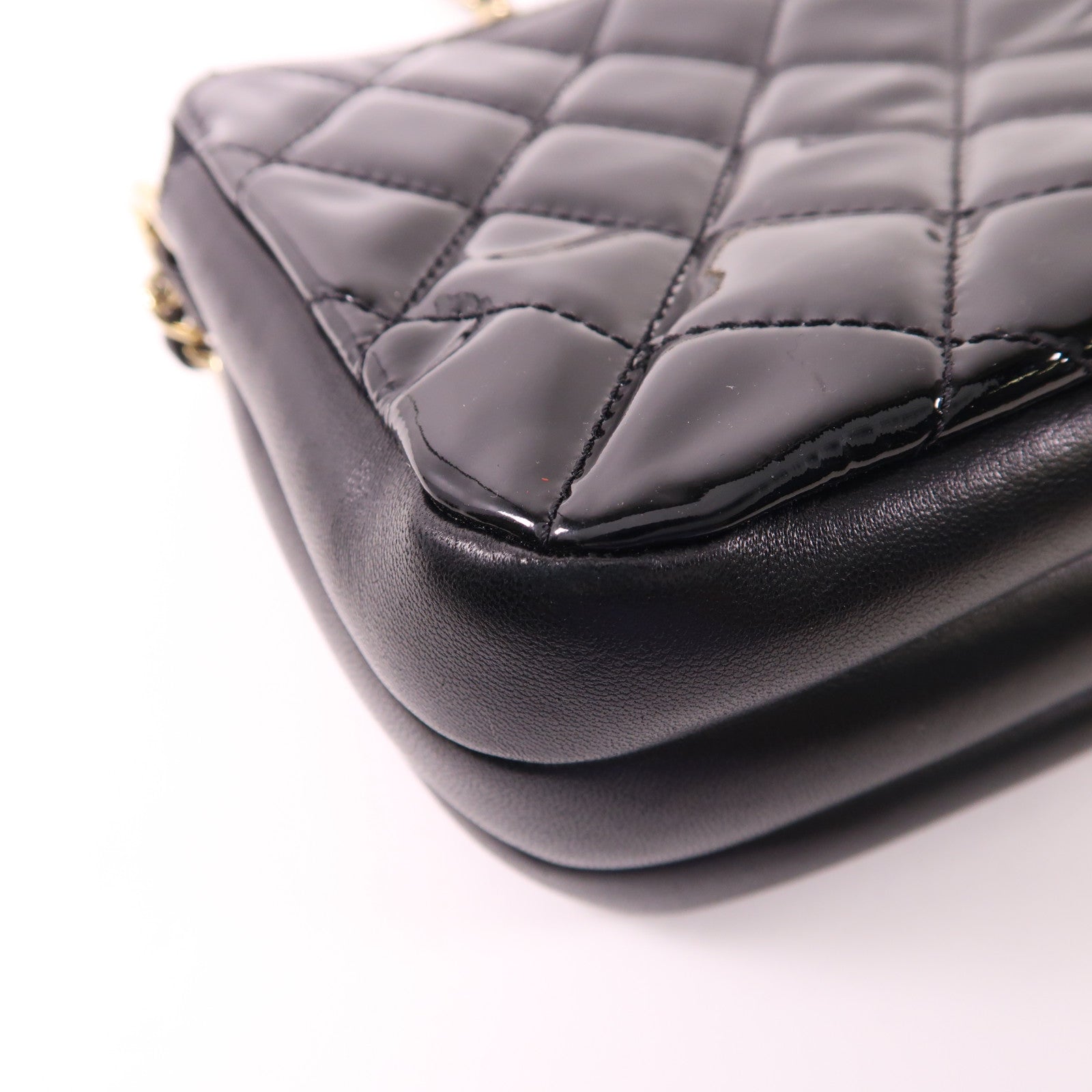 CHANEL 漆皮皮革Chain Shoulder Bag金扣鏈帶肩背袋