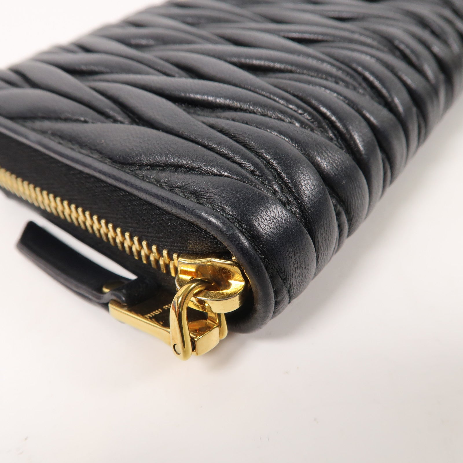 Miu Miu 羊皮皮革Zipper Long Wallet金扣拉鍊長錢包黑色