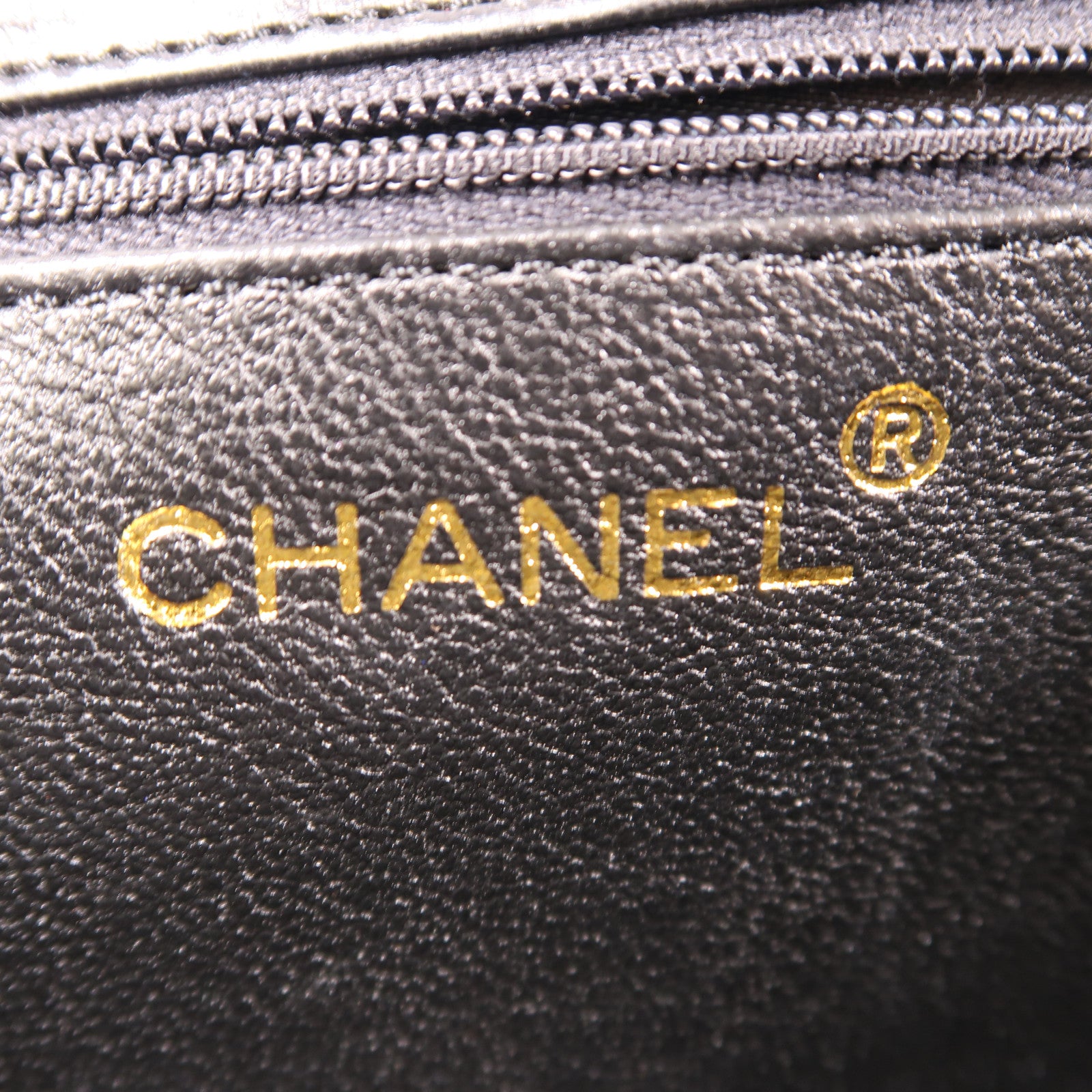CHANEL 羊皮皮革Chain Shoulder金扣鏈帶肩背袋