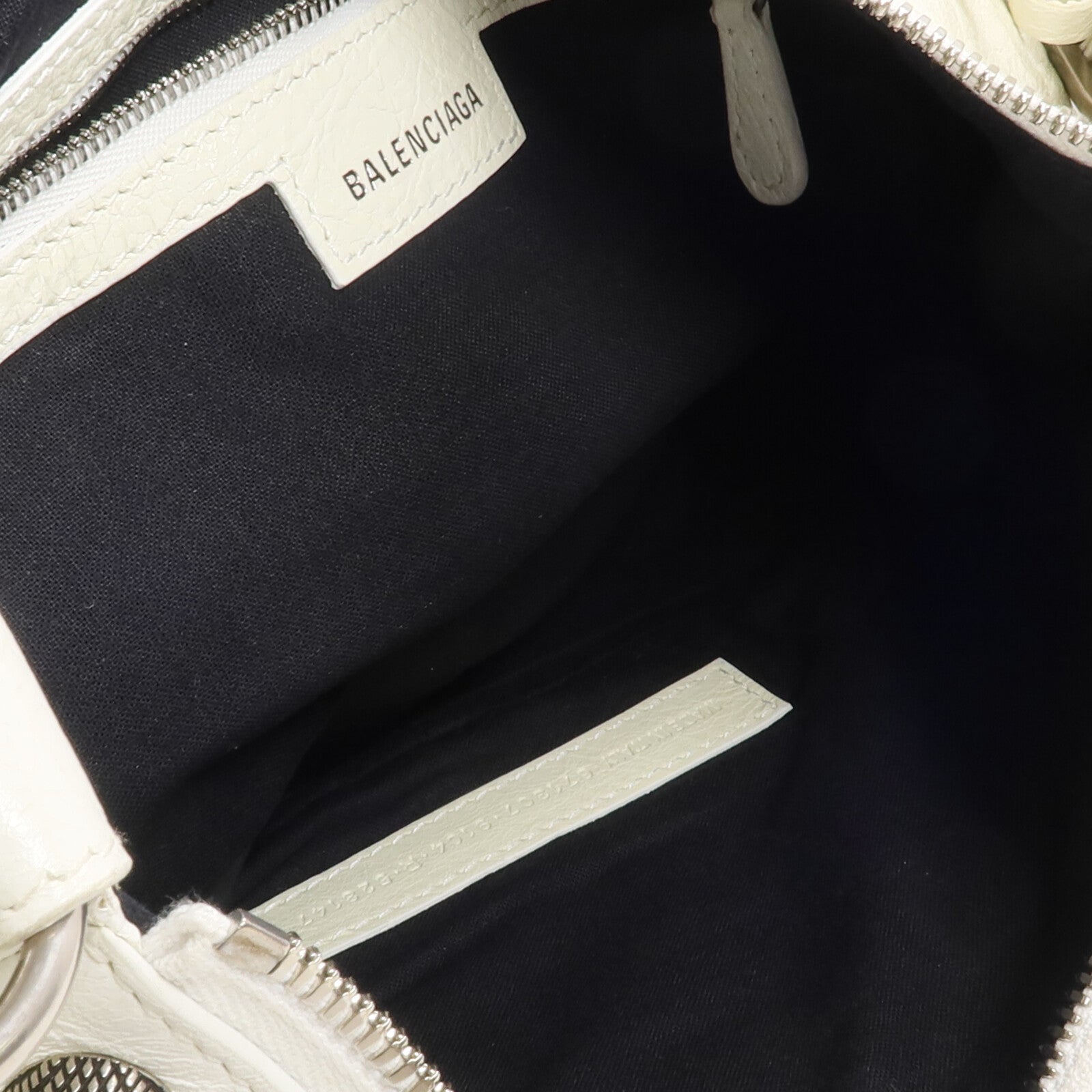 BALENCIAGA 牛皮皮革Le Cagole銀扣肩背袋