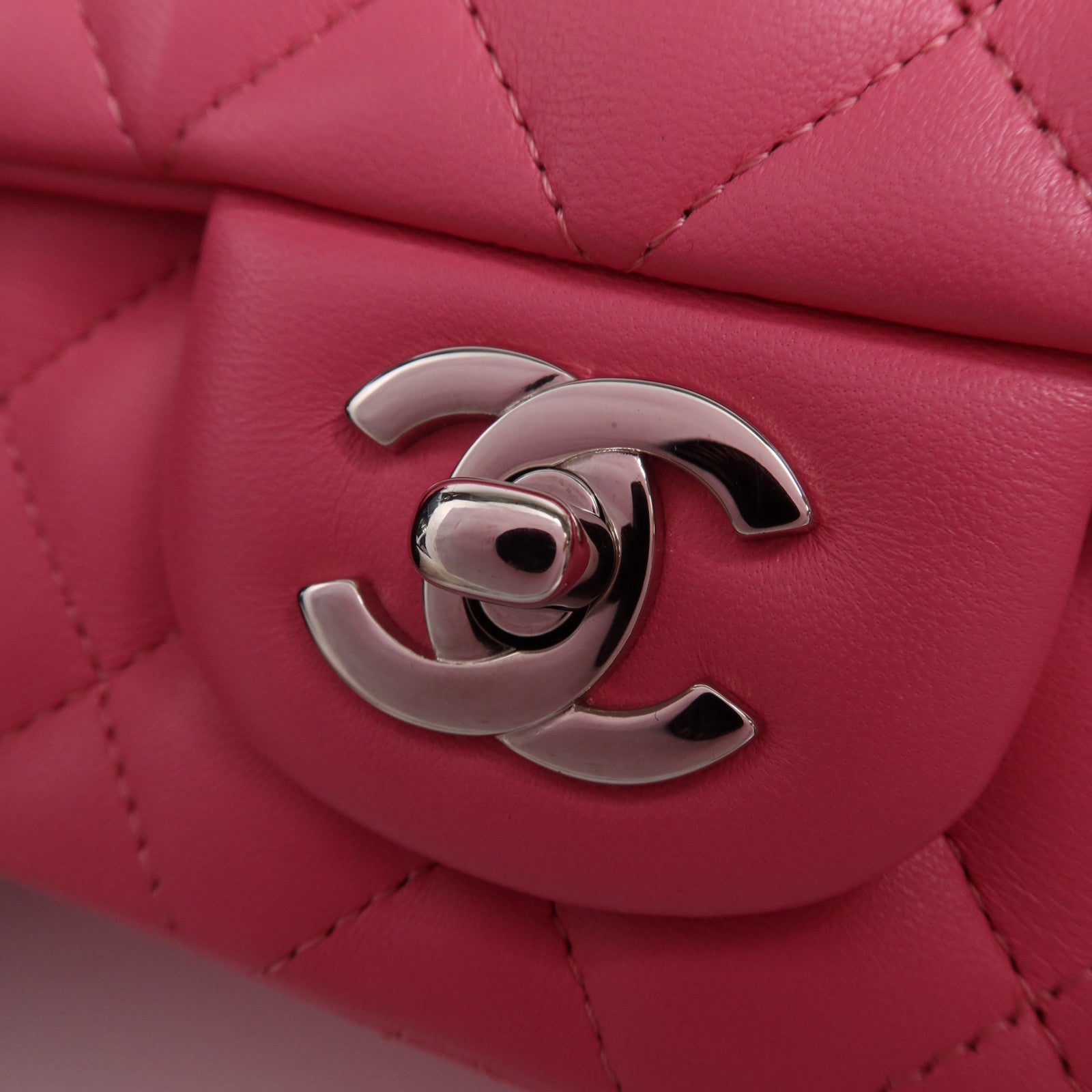 CHANEL 羊皮皮革Classic 20銀扣鏈帶肩背袋