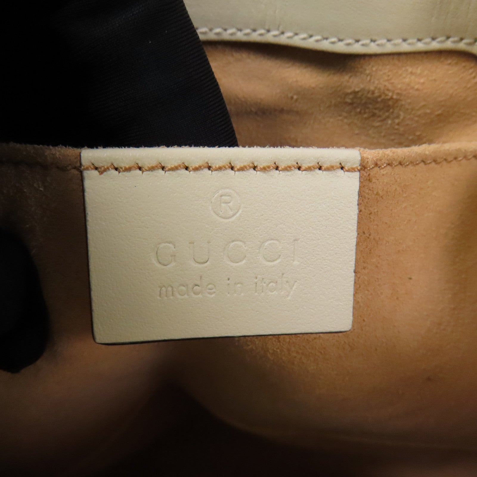 GUCCI 塗層帆布Padlock金扣肩背袋