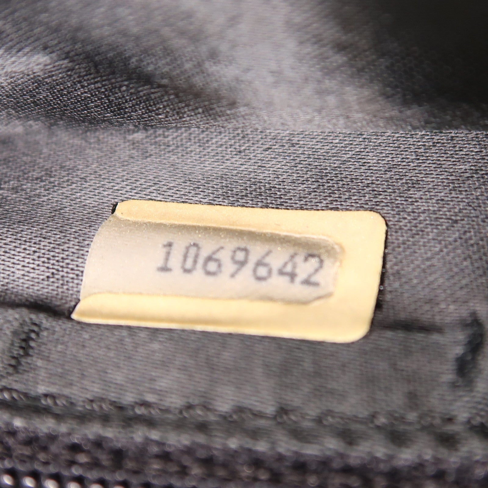 CHANEL 羊皮皮革Chain Shoulder金扣鏈帶肩背袋