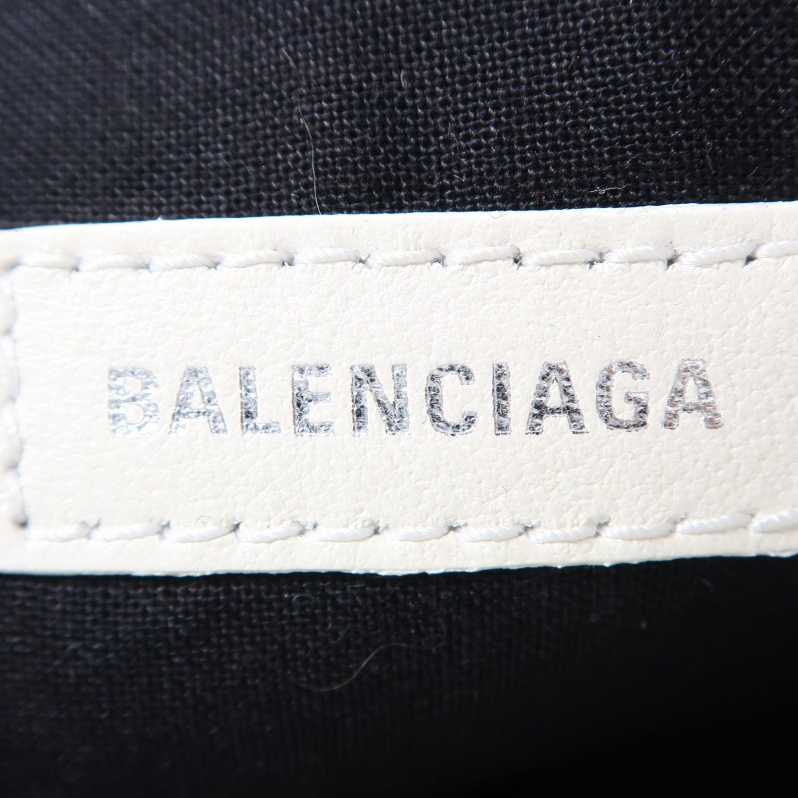 BALENCIAGA 【激減優惠】牛皮皮革Clutch Bag銀扣手拿包白色