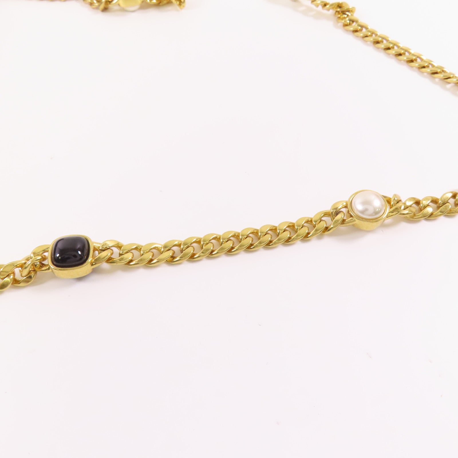 CHANEL 羊皮皮革Chain Shoulder金扣鏈帶肩背袋