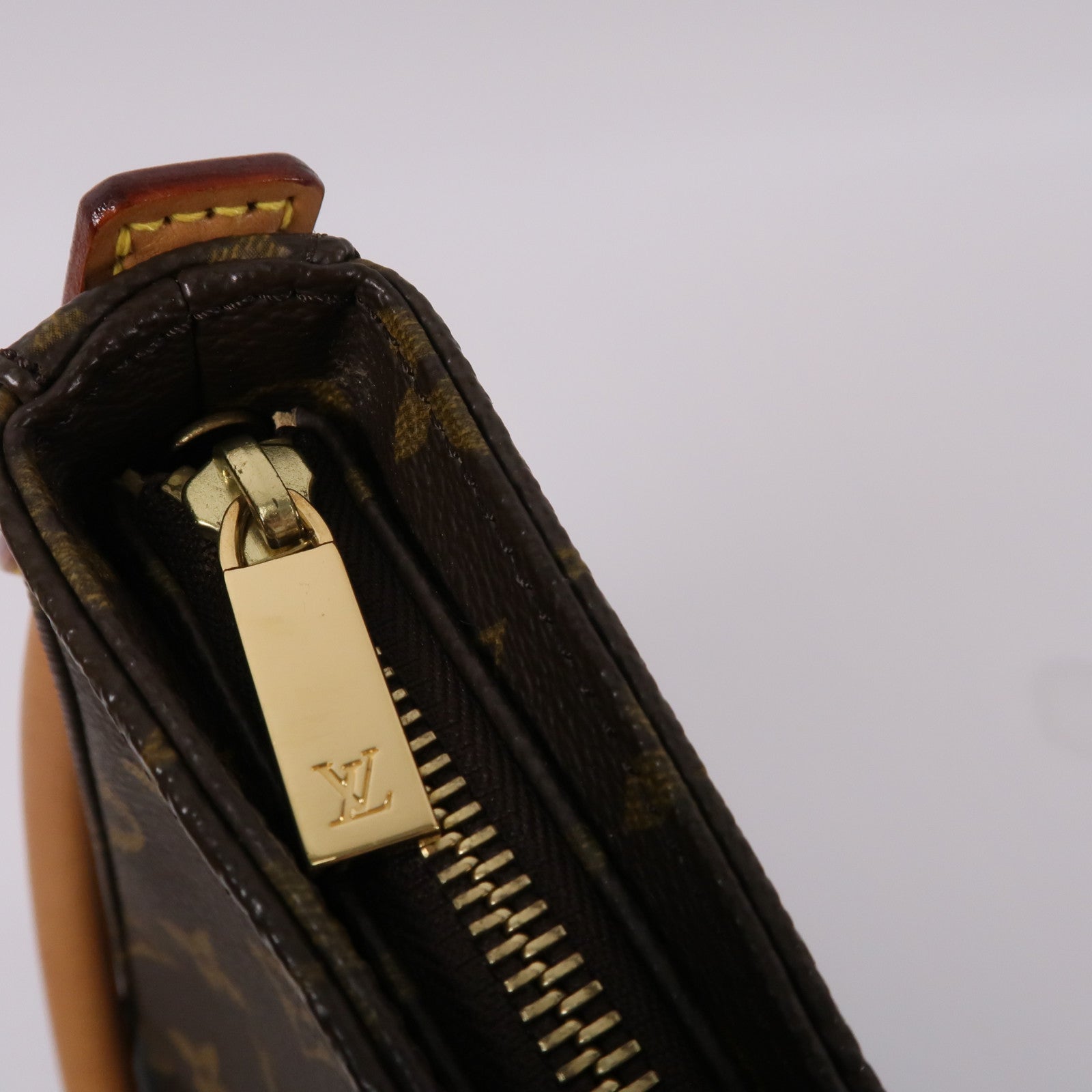 LOUIS VUITTON Monogram Looping MM肩背袋