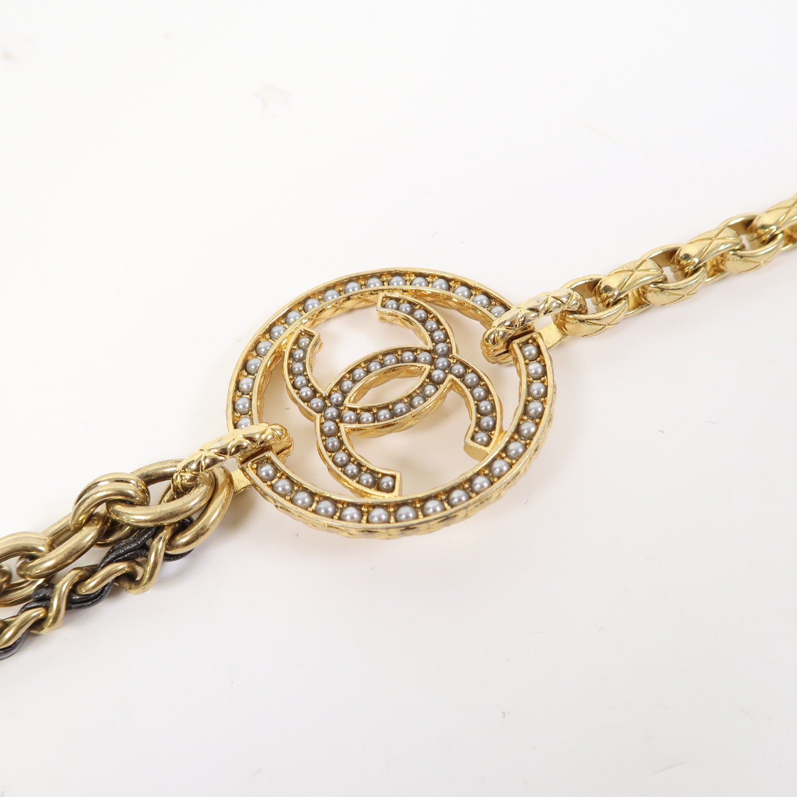 CHANEL 菱格皮革Chain Shoulder金扣鏈帶肩背袋灰色