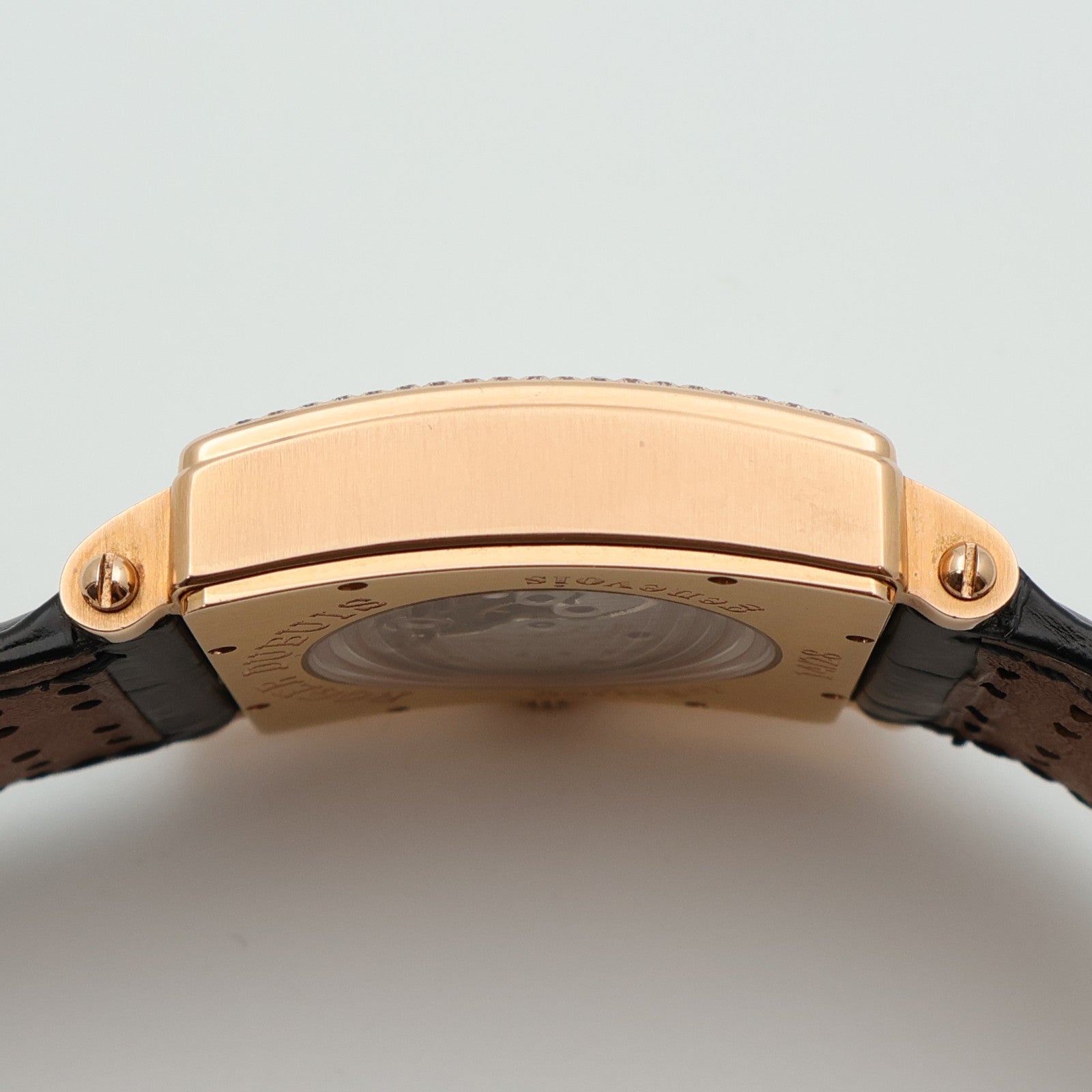 ROGER DUBUIS Golden Square