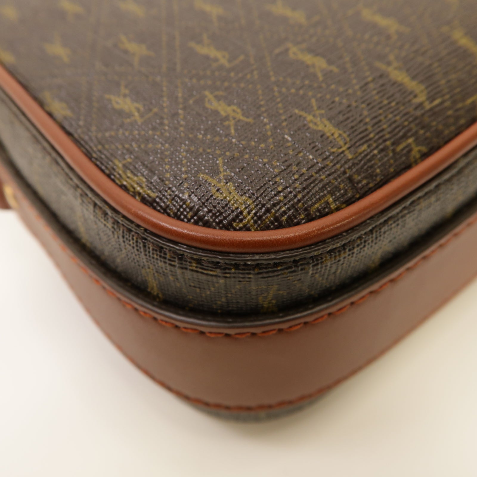 SAINT LAURENT 【清倉大減價】塗層帆布Shoulder Bag金扣肩背袋啡色