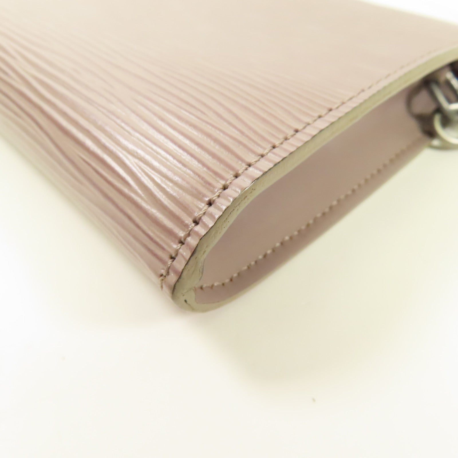 LOUIS VUITTON Epi Pochette銀扣手挽袋