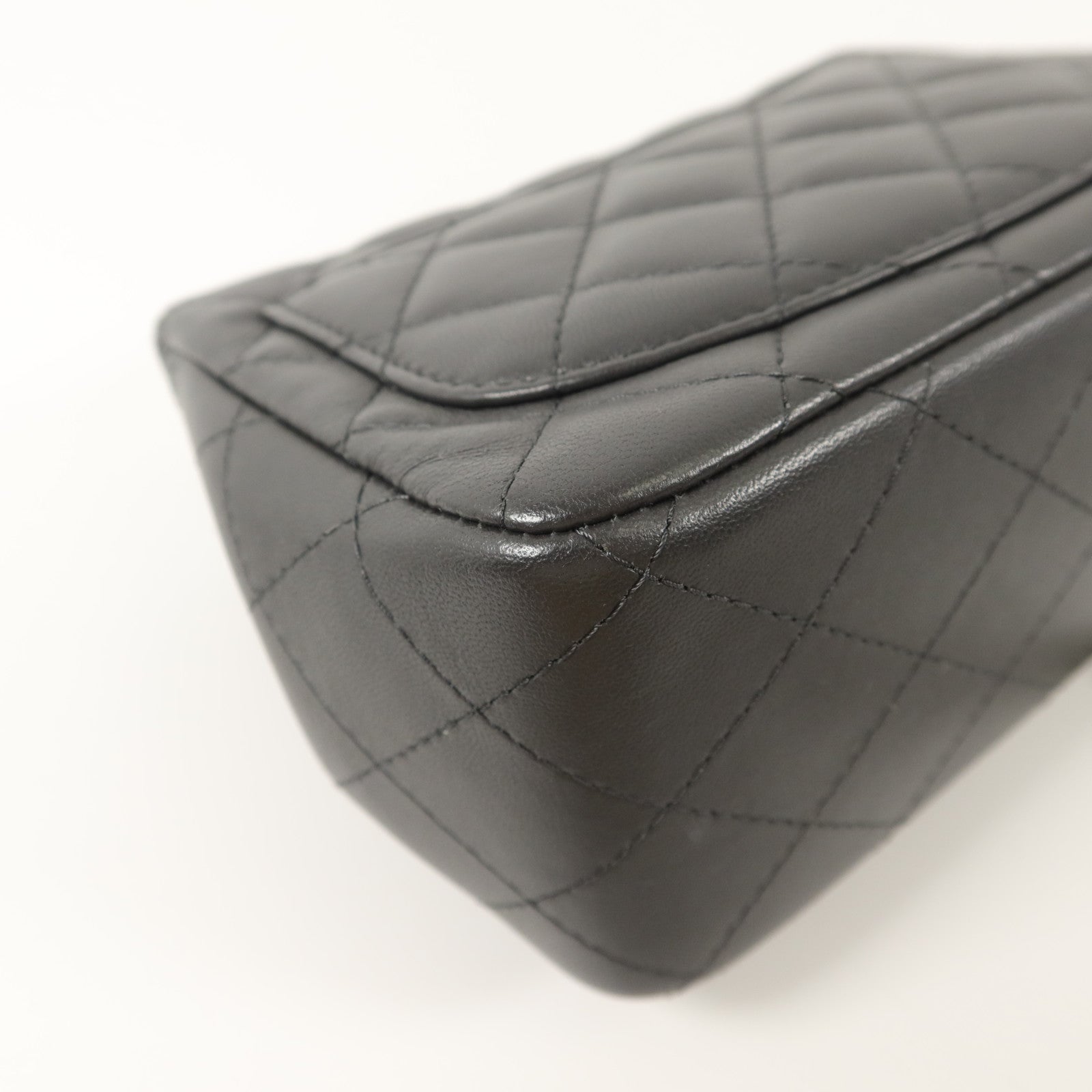 CHANEL 羊皮皮革Mini Classic 17鏈帶肩背袋