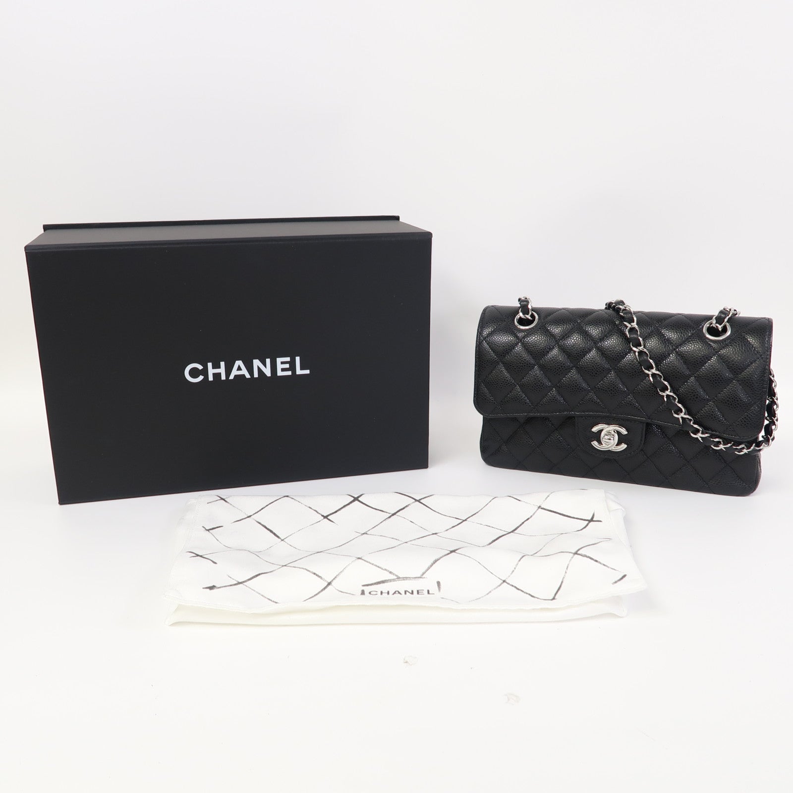 CHANEL Caviar皮革Classic 23銀扣鏈帶肩背袋黑色