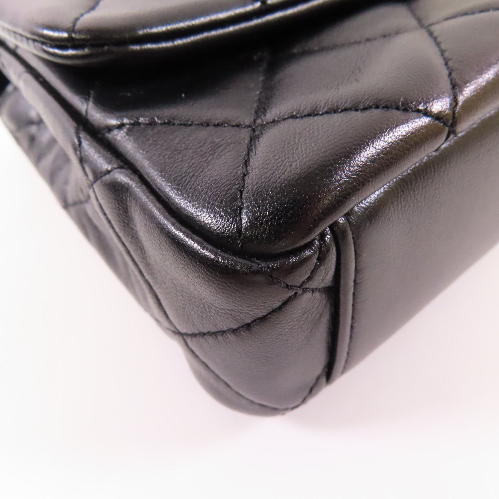 CHANEL 羊皮皮革Chain Shoulder金扣鏈帶肩背袋