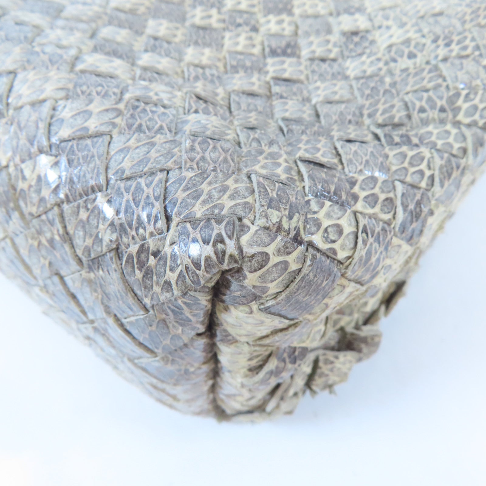 BOTTEGA VENETA 蛇皮皮革Shoulder Bag黑扣肩背袋灰色/淺褐色