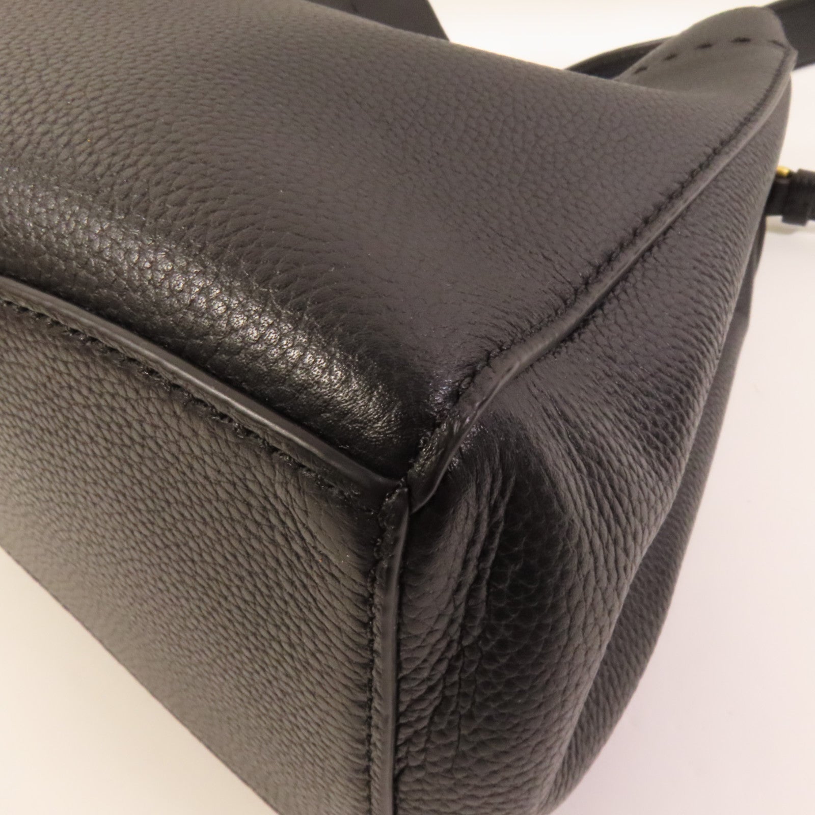 Tory Burch 牛皮皮革Bucket Bag金扣肩背袋