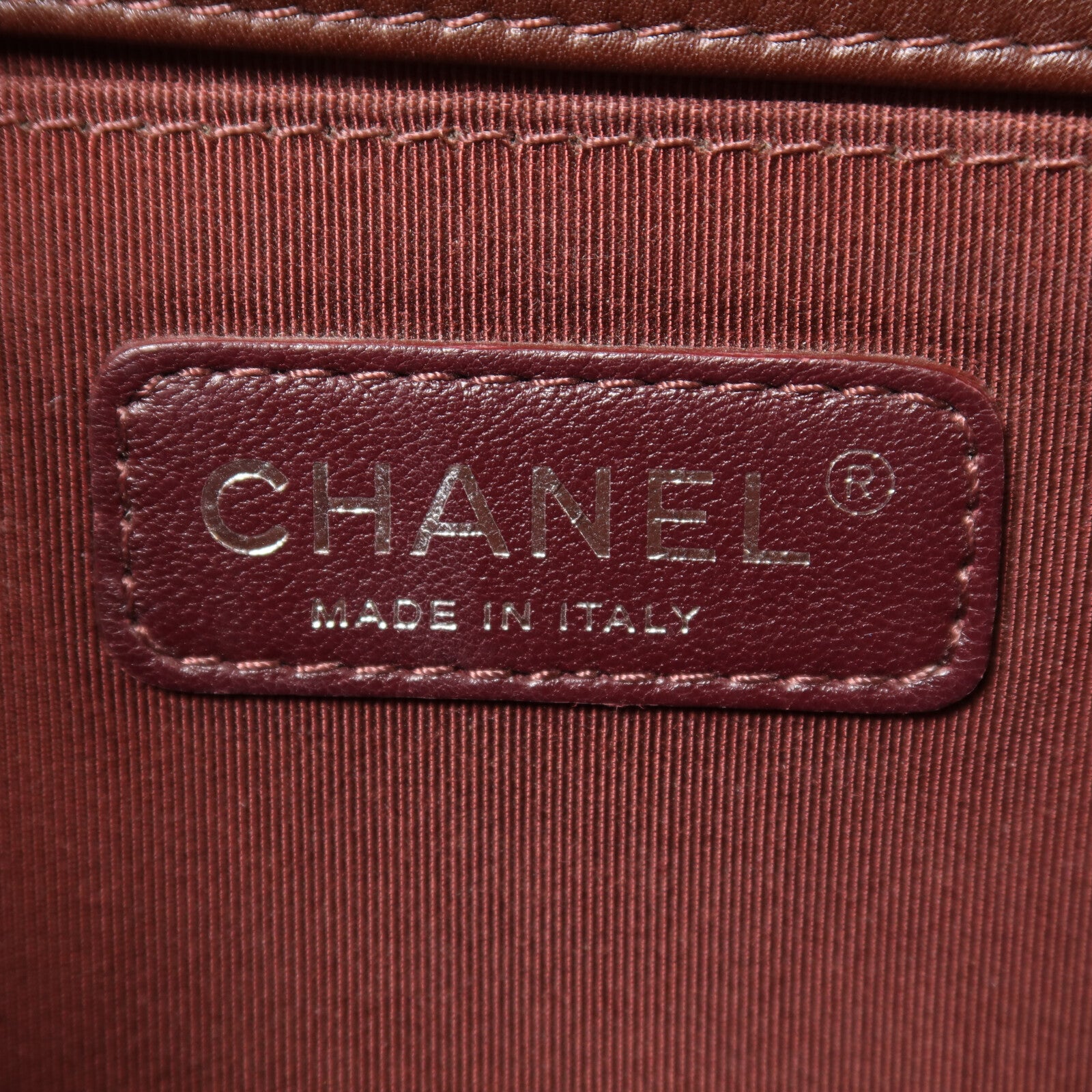 CHANEL 羊皮皮革Boy 25銀扣鏈帶肩背袋