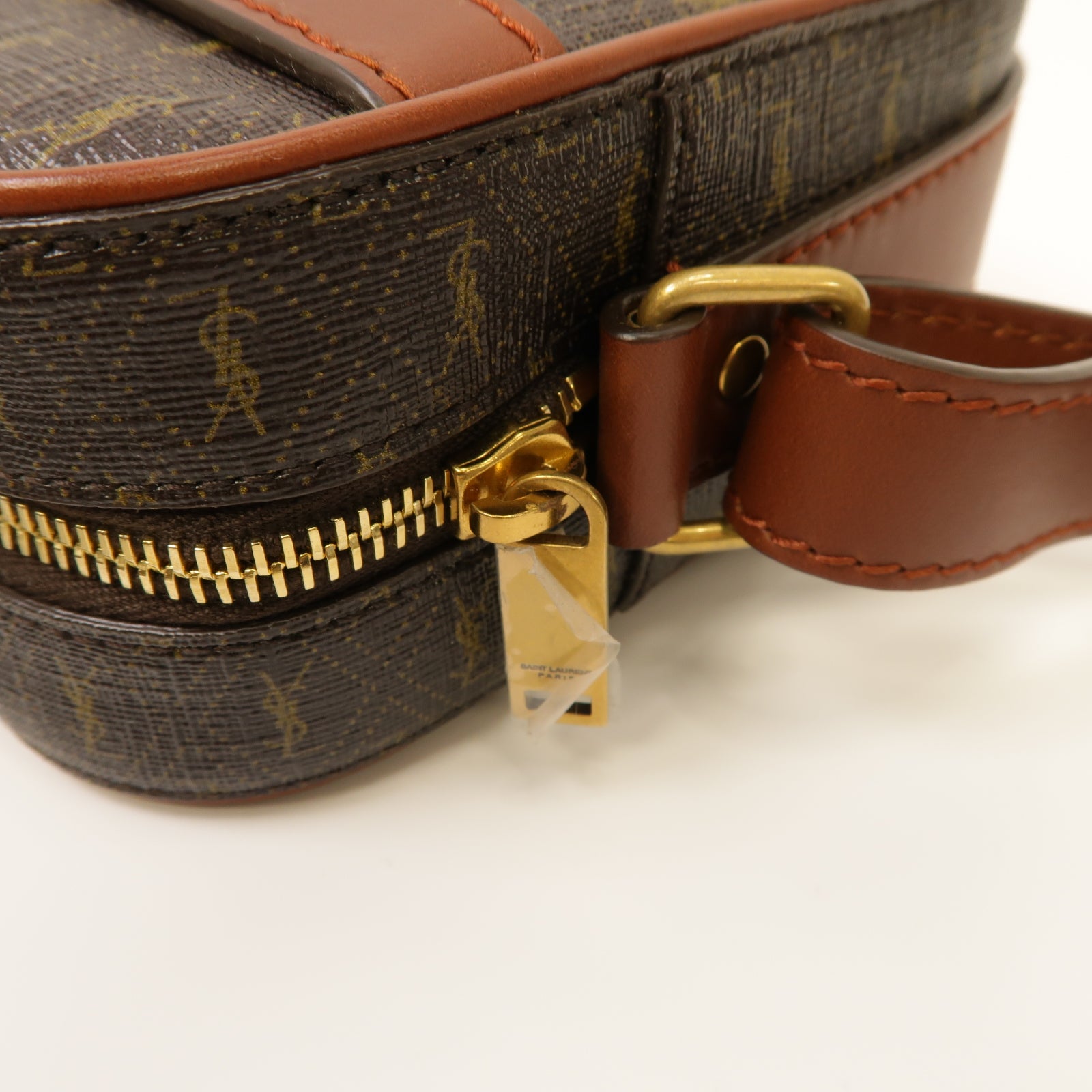 SAINT LAURENT 【清倉大減價】塗層帆布Shoulder Bag金扣肩背袋啡色