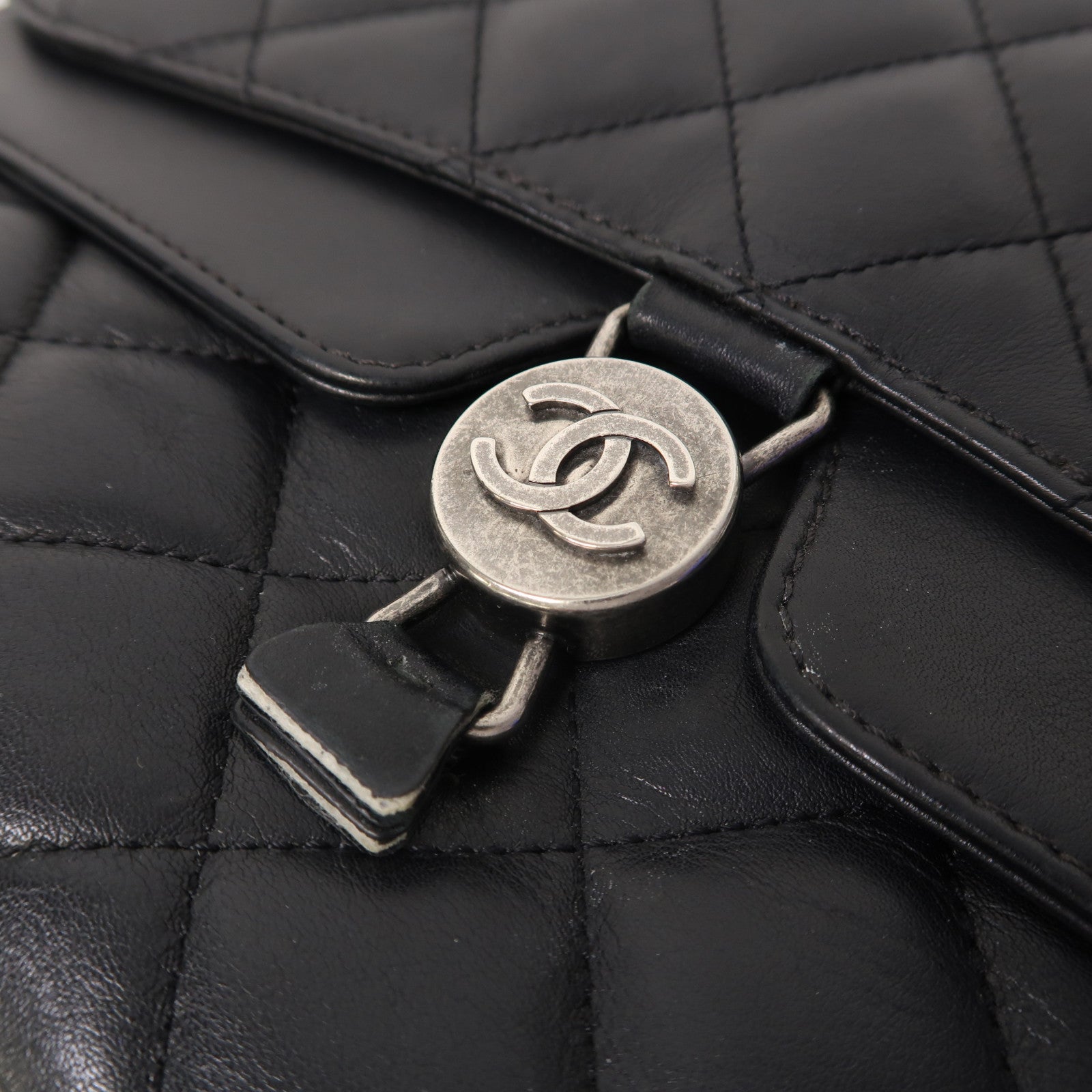 CHANEL 菱格牛皮皮革Chain Shoulder銀扣鏈帶肩背袋黑色