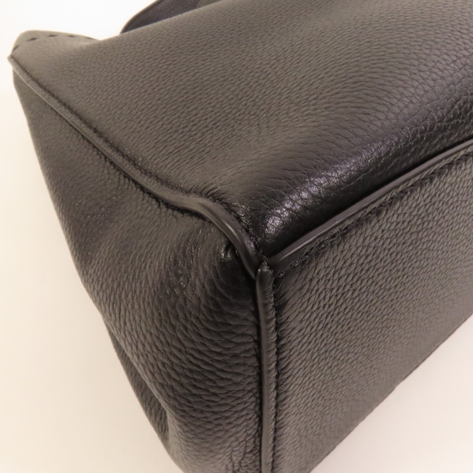 Tory Burch 牛皮皮革Bucket Bag金扣肩背袋