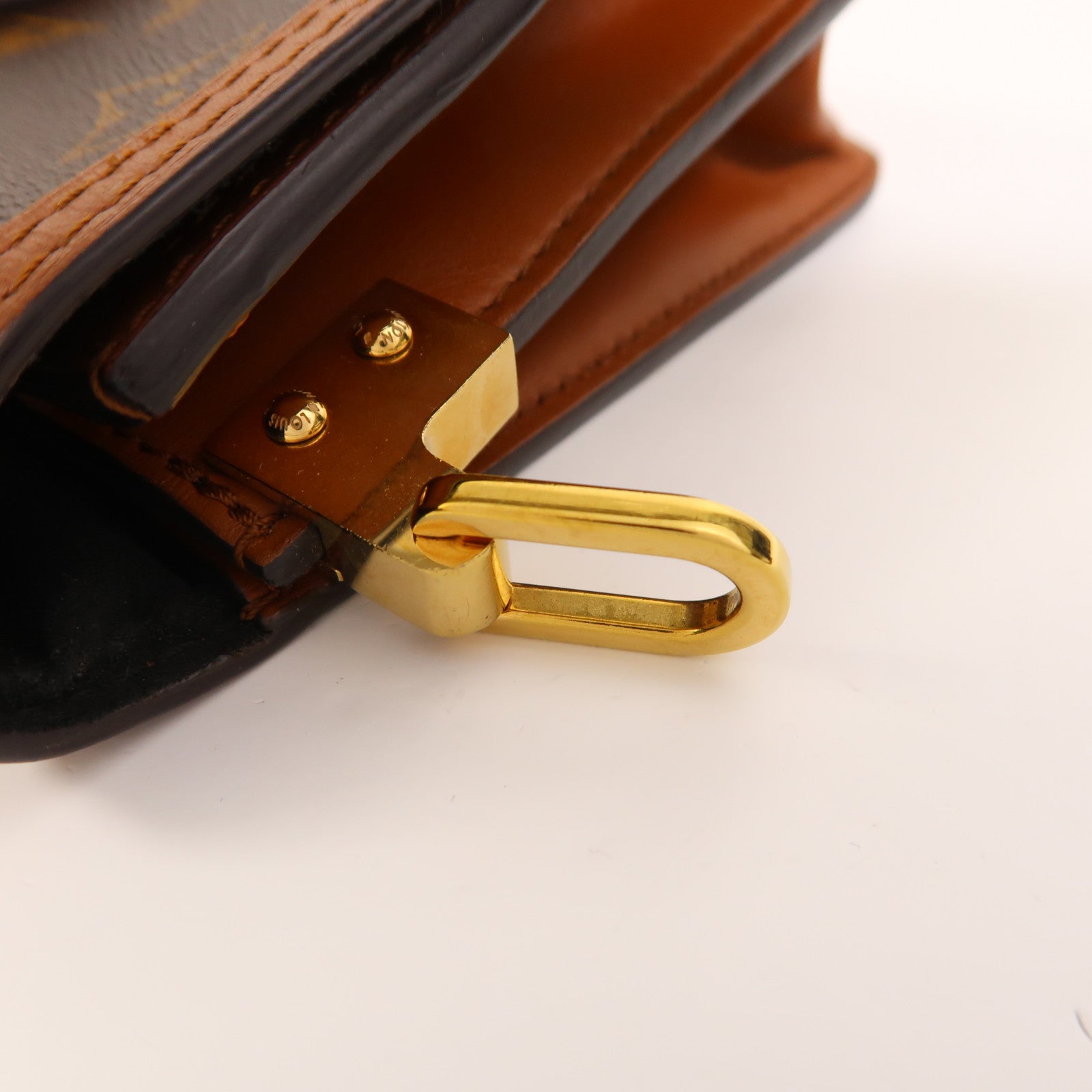 LOUIS VUITTON 【激減優惠】Monogram Reverse Mini Dauphine金扣肩背袋