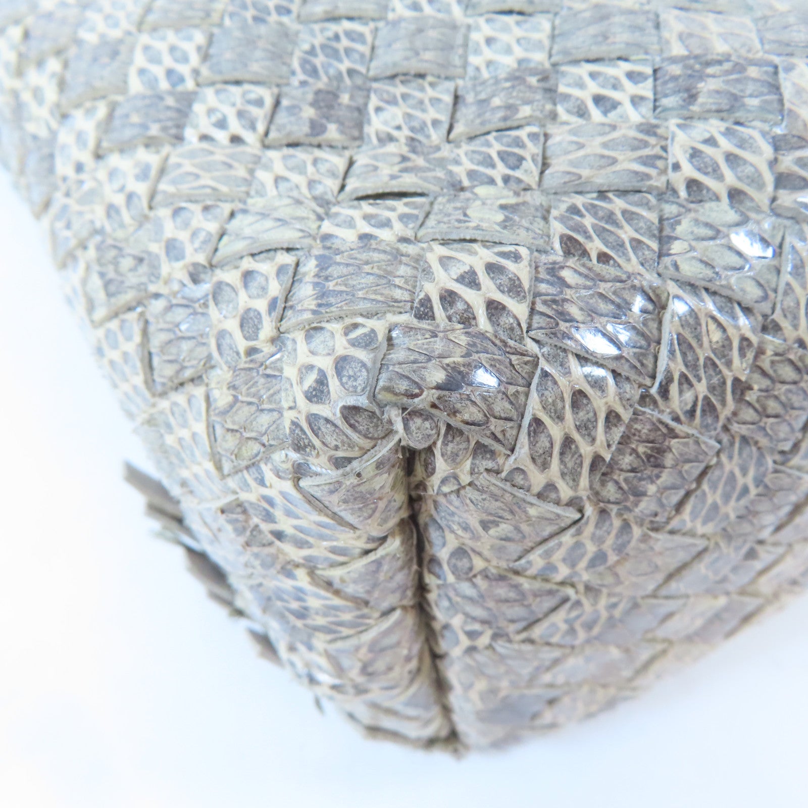 BOTTEGA VENETA 蛇皮皮革Shoulder Bag黑扣肩背袋灰色/淺褐色