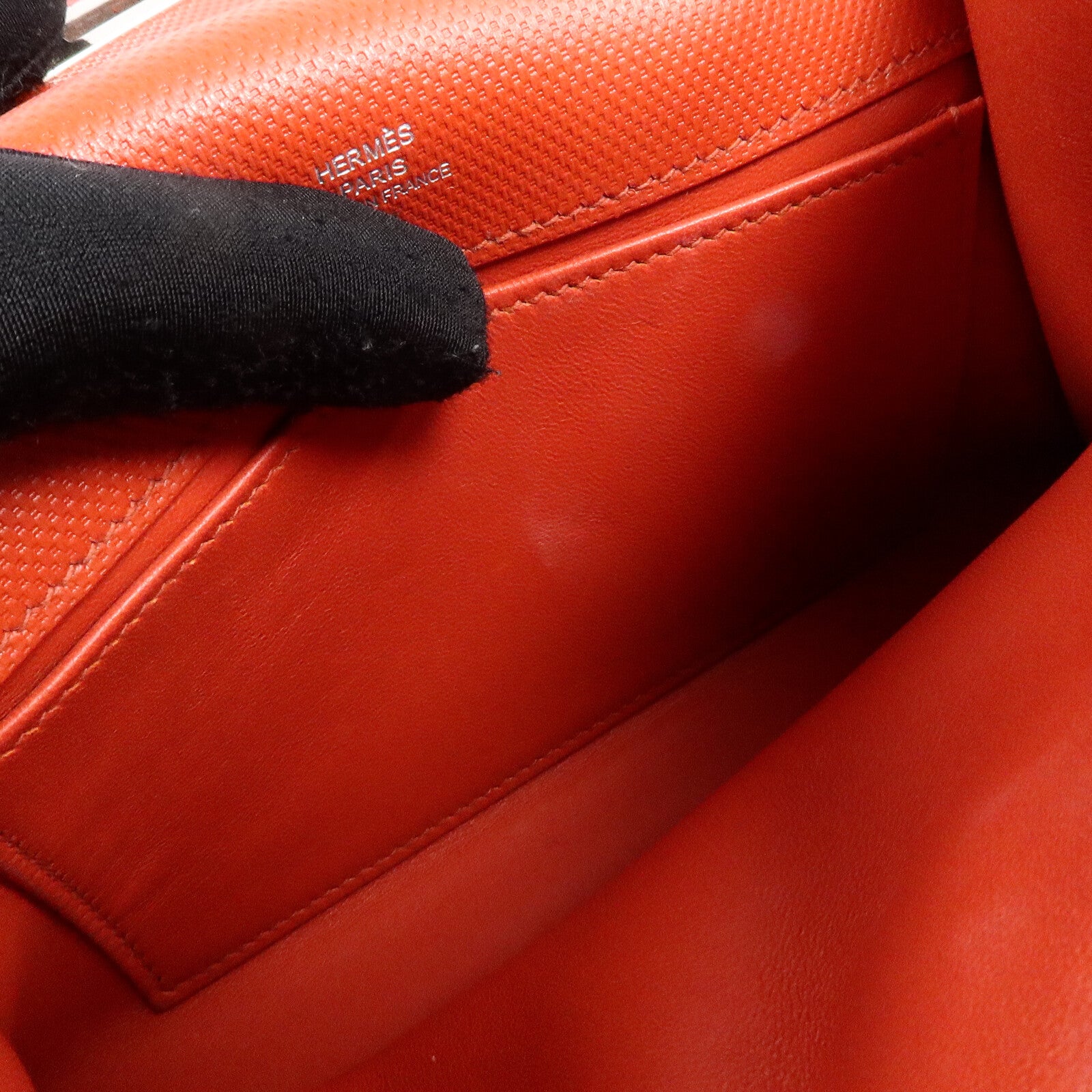 HERMES Swift皮革Kelly Pochette手挽袋Capucine/Rouge Pivo