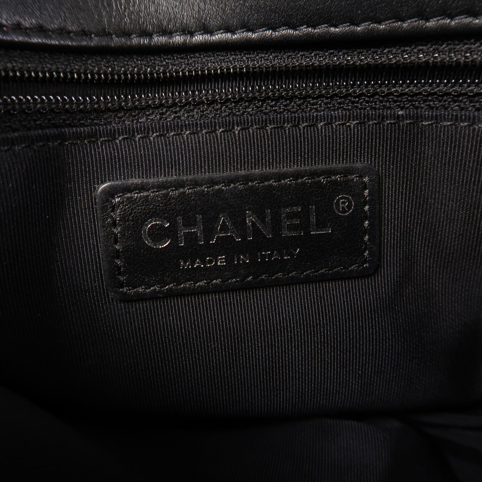 CHANEL 菱格牛皮皮革Chain Shoulder銀扣鏈帶肩背袋黑色