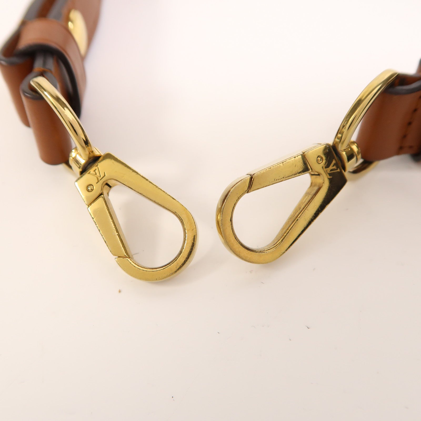 LOUIS VUITTON Monogram Reverse Mini Dauphine金扣肩背袋