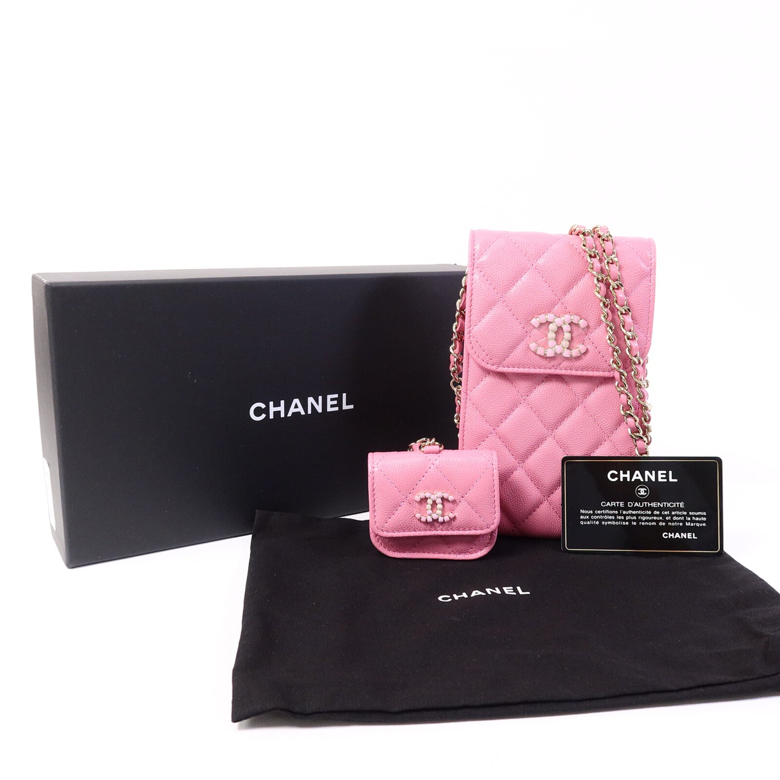 CHANEL 牛皮皮革Phone And AirPods Case with Chain鏈帶肩背袋
