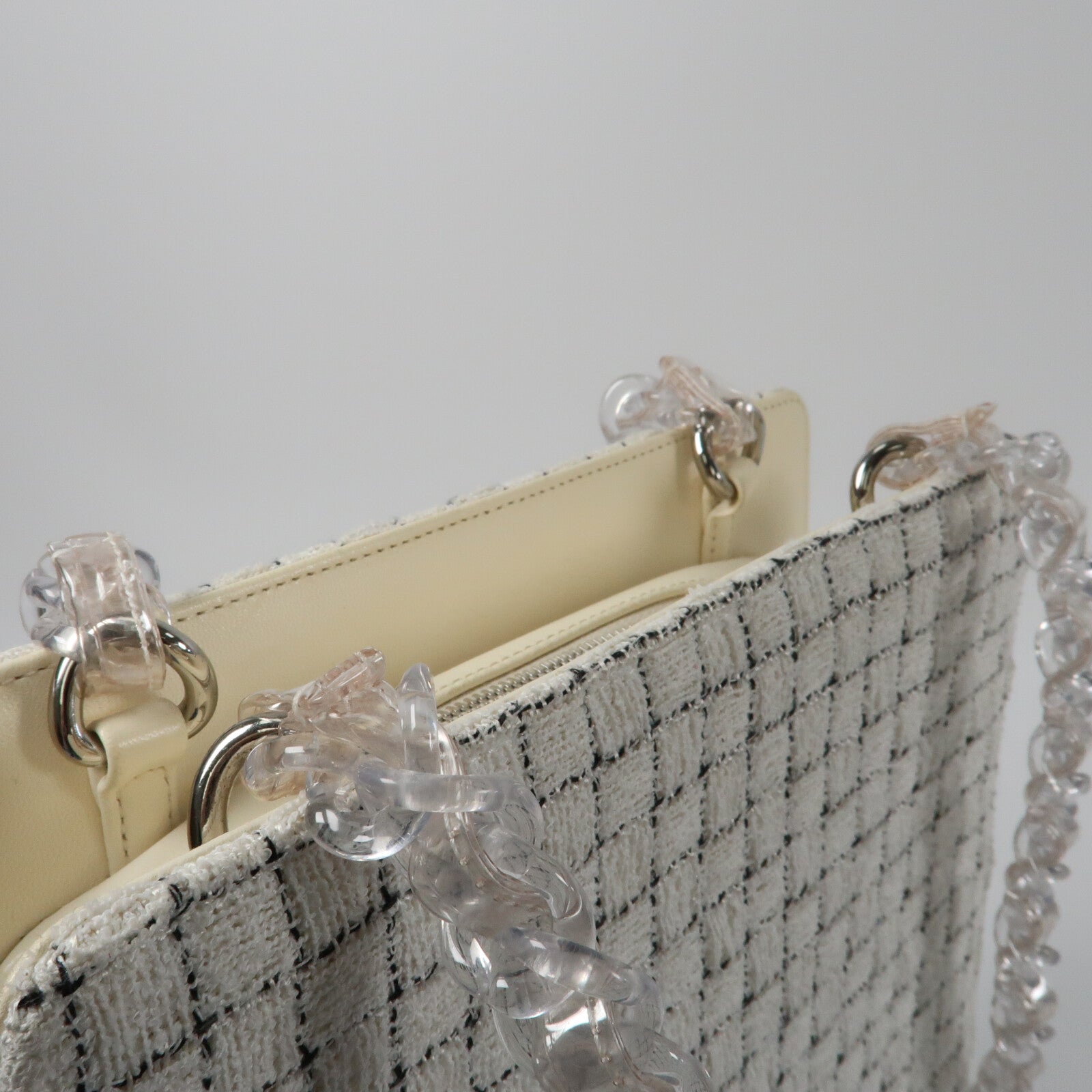 CHANEL Tweed Shoulder Bag銀扣肩背袋