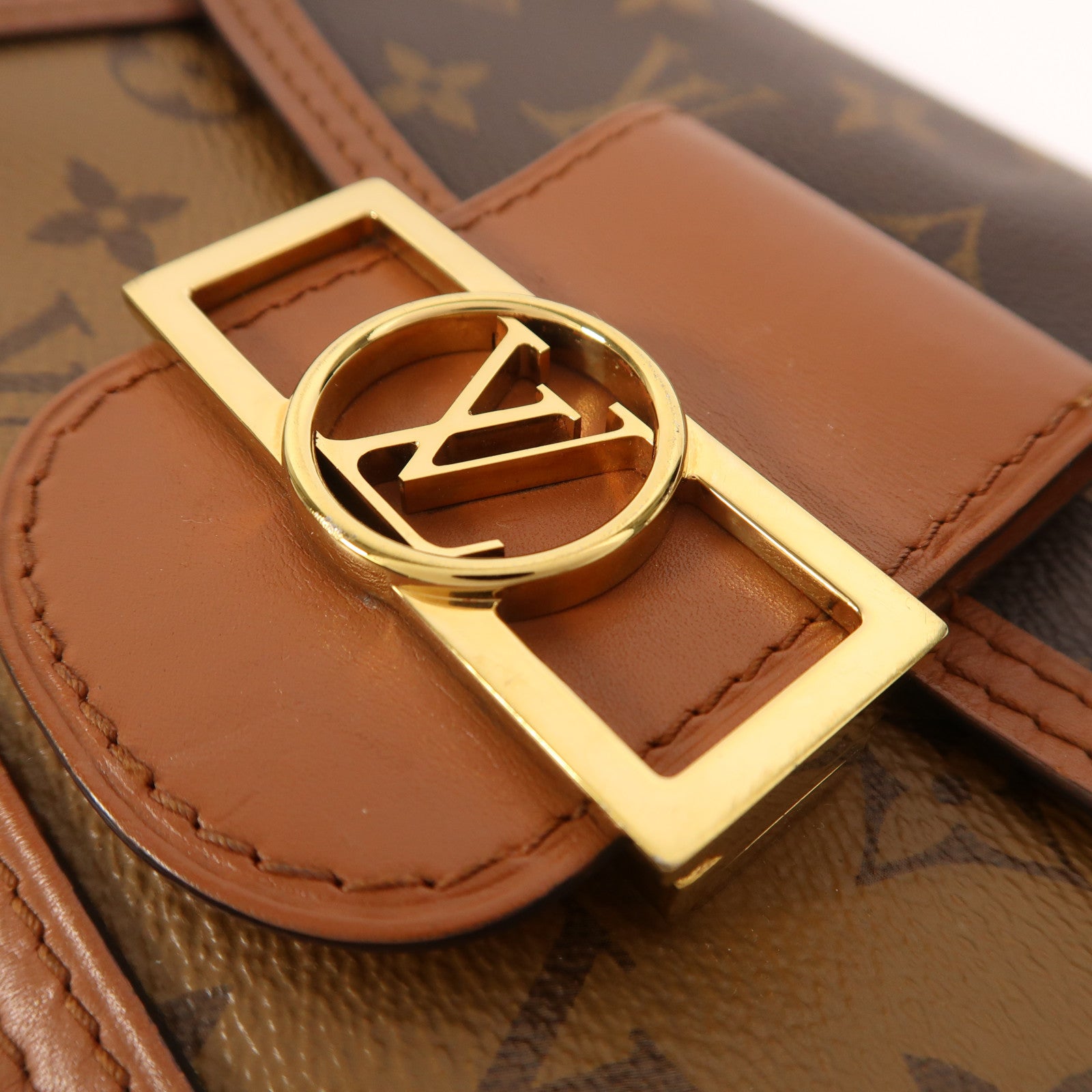 LOUIS VUITTON Monogram Reverse Mini Dauphine金扣肩背袋