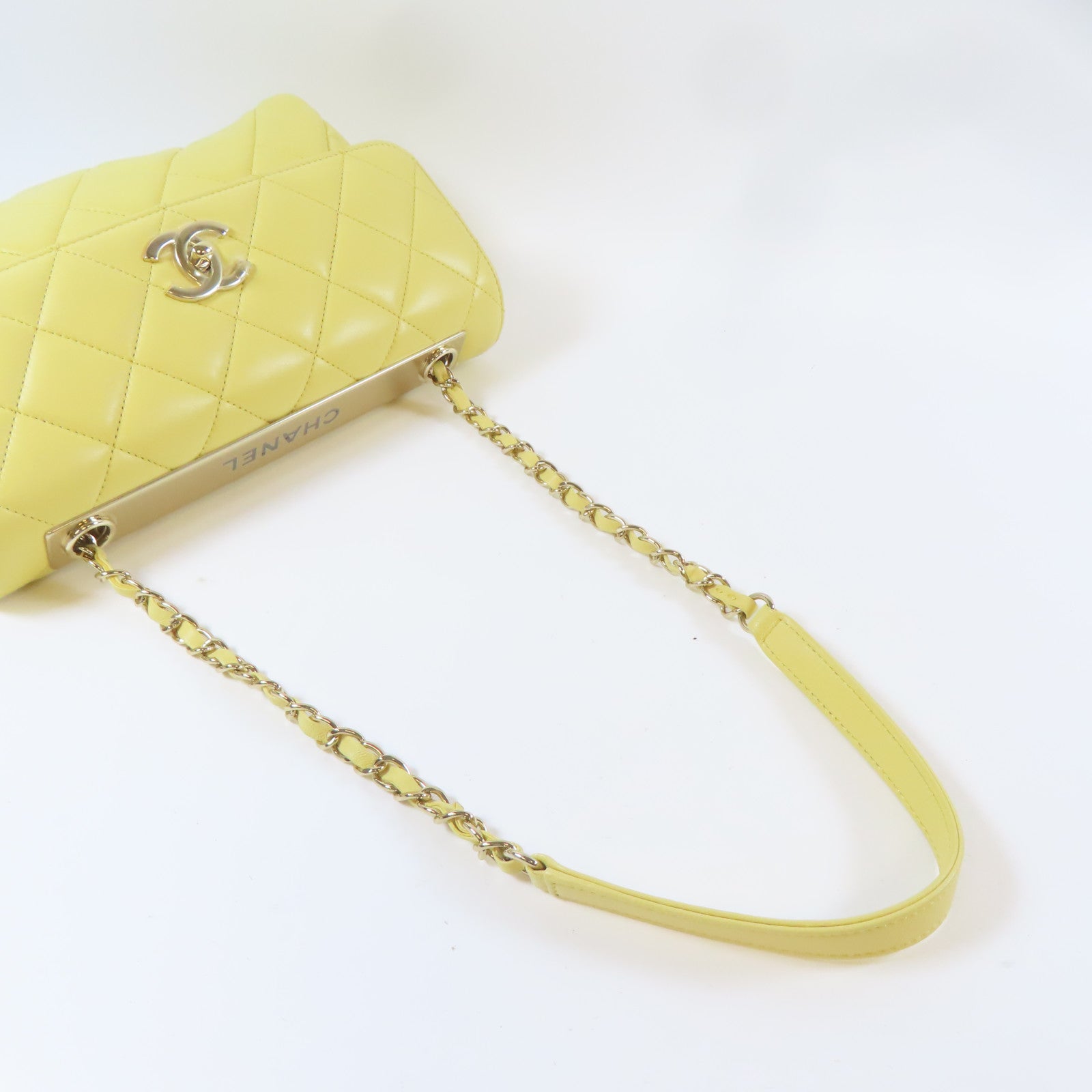 CHANEL 【激減優惠】菱格羊皮皮革Chain Shoulder Bag金扣鏈帶肩背袋黃色