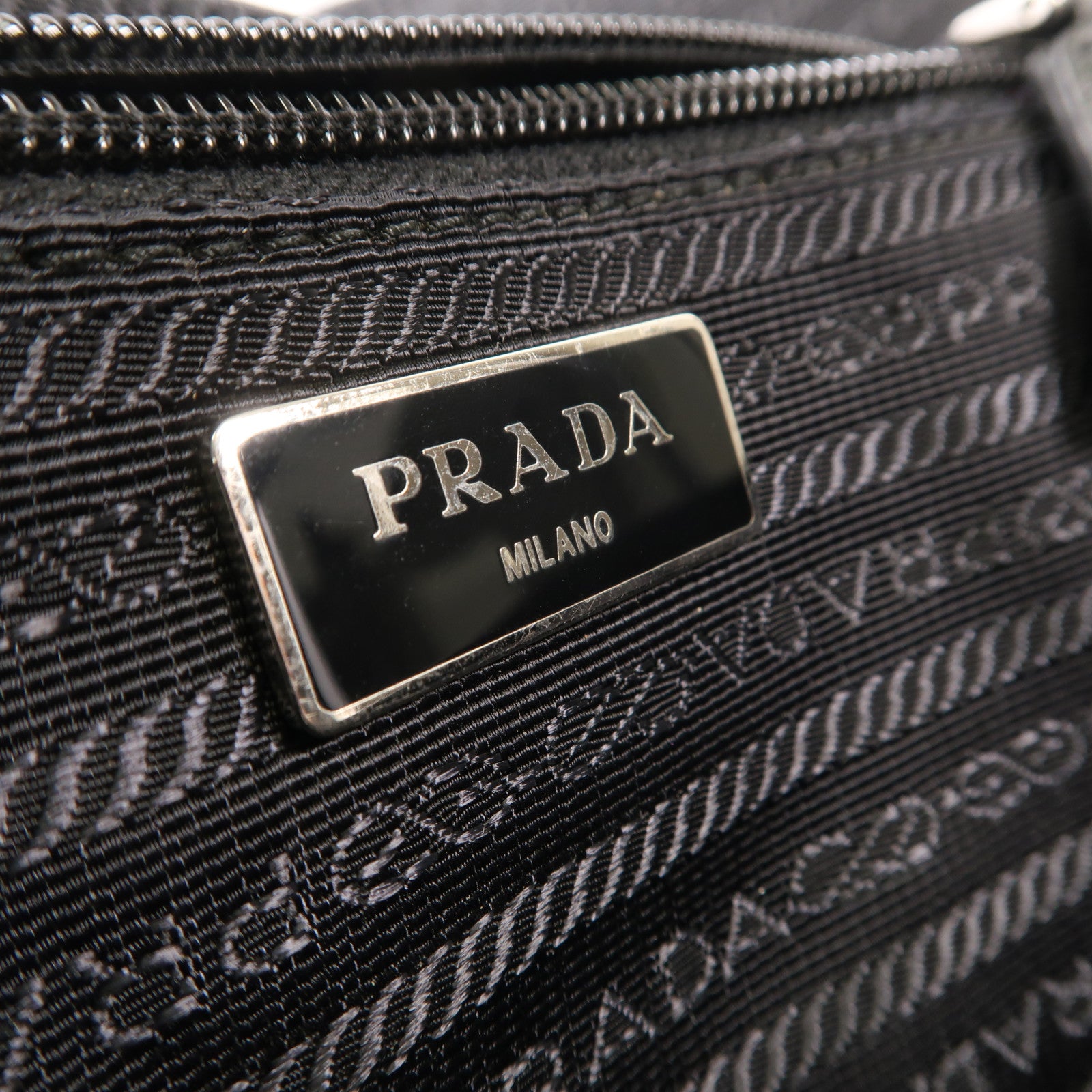 PRADA 帆布Waist Bag銀扣腰包