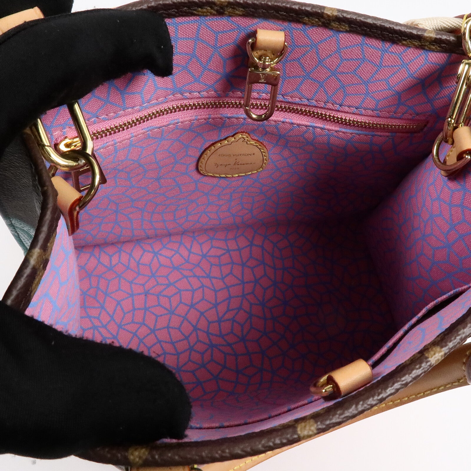 LOUIS VUITTON Monogram Reverse LV x YK OnTheGo PM手挽肩背兩用袋
