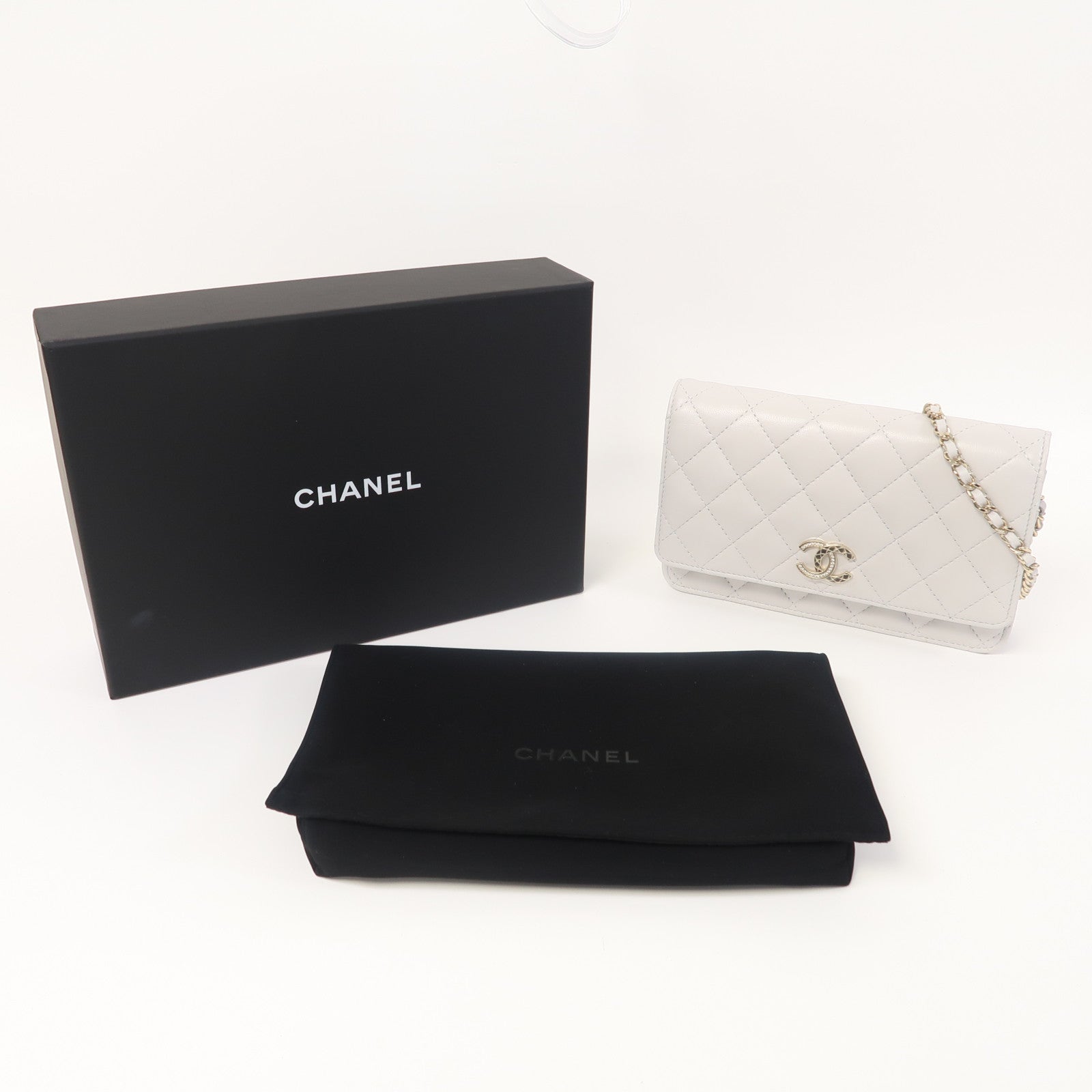 CHANEL 菱格羊皮皮革Wallet On Chain金扣鏈帶肩背袋灰色