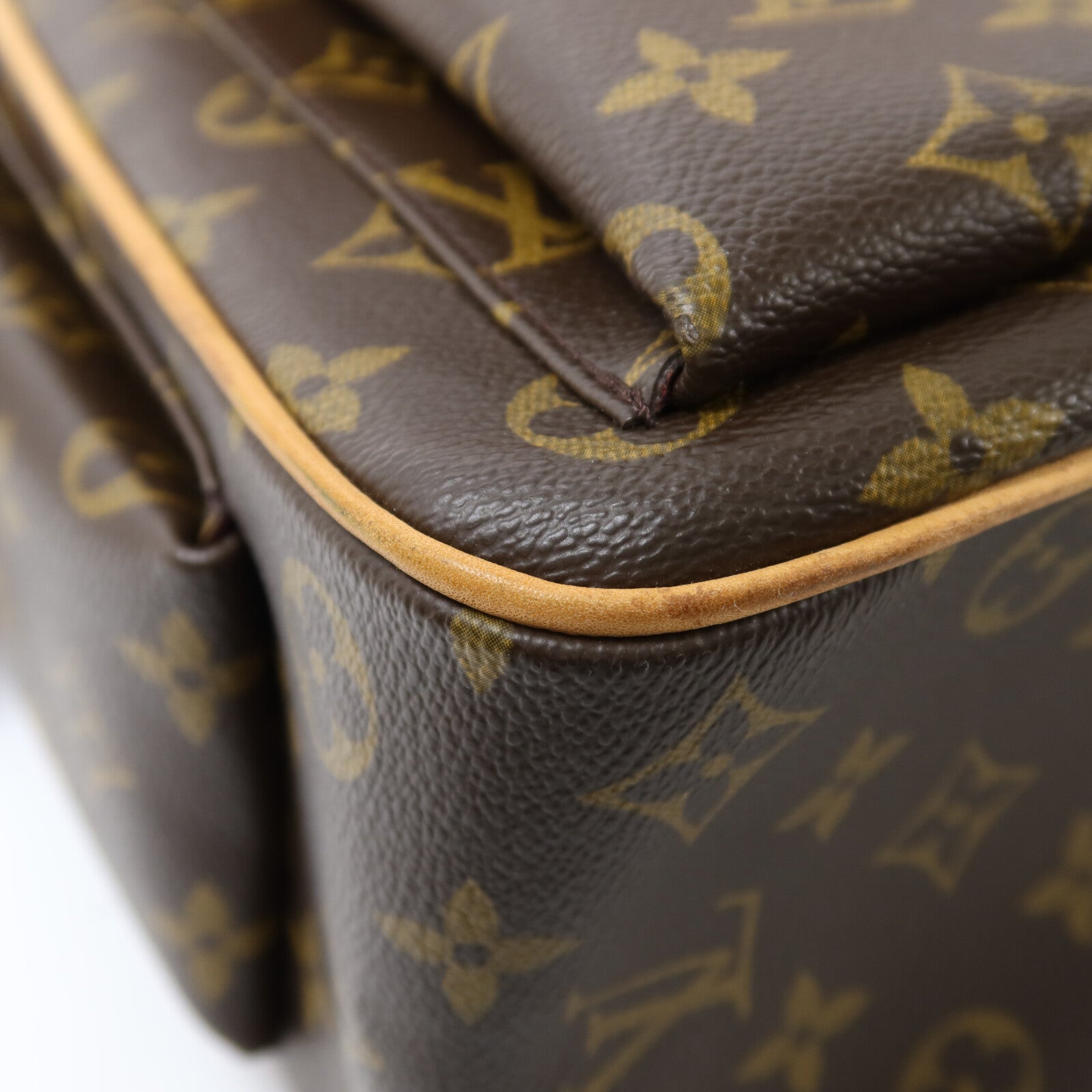 LOUIS VUITTON Monogram Multipli Cite金扣肩背袋