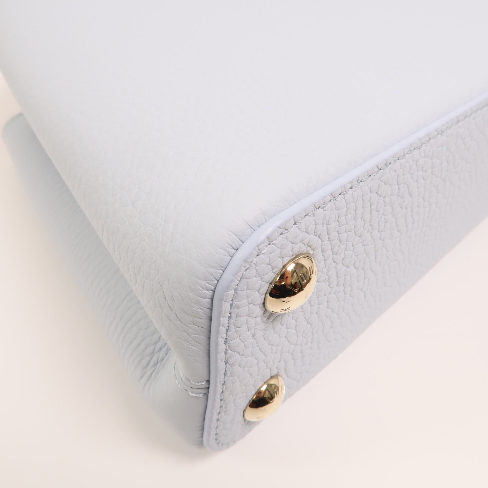 LOUIS VUITTON 牛皮皮革Capucines BB金扣手挽肩背兩用袋