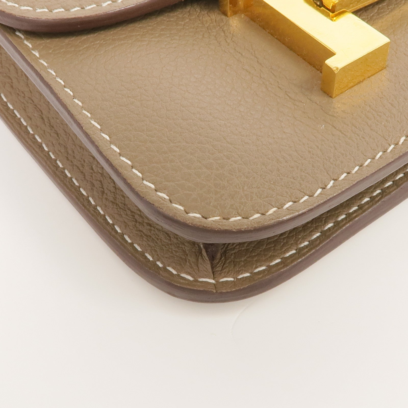 HERMES Evercolor皮革Constance Slim Wallet金扣錢包Etoupe